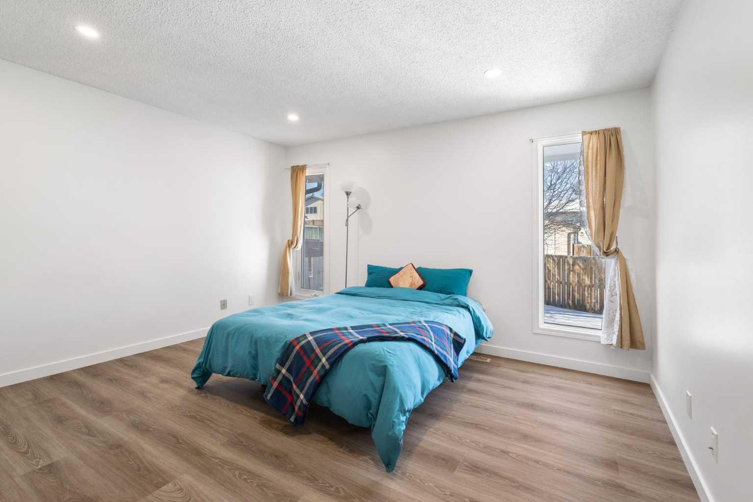 95 Beddington Way NE