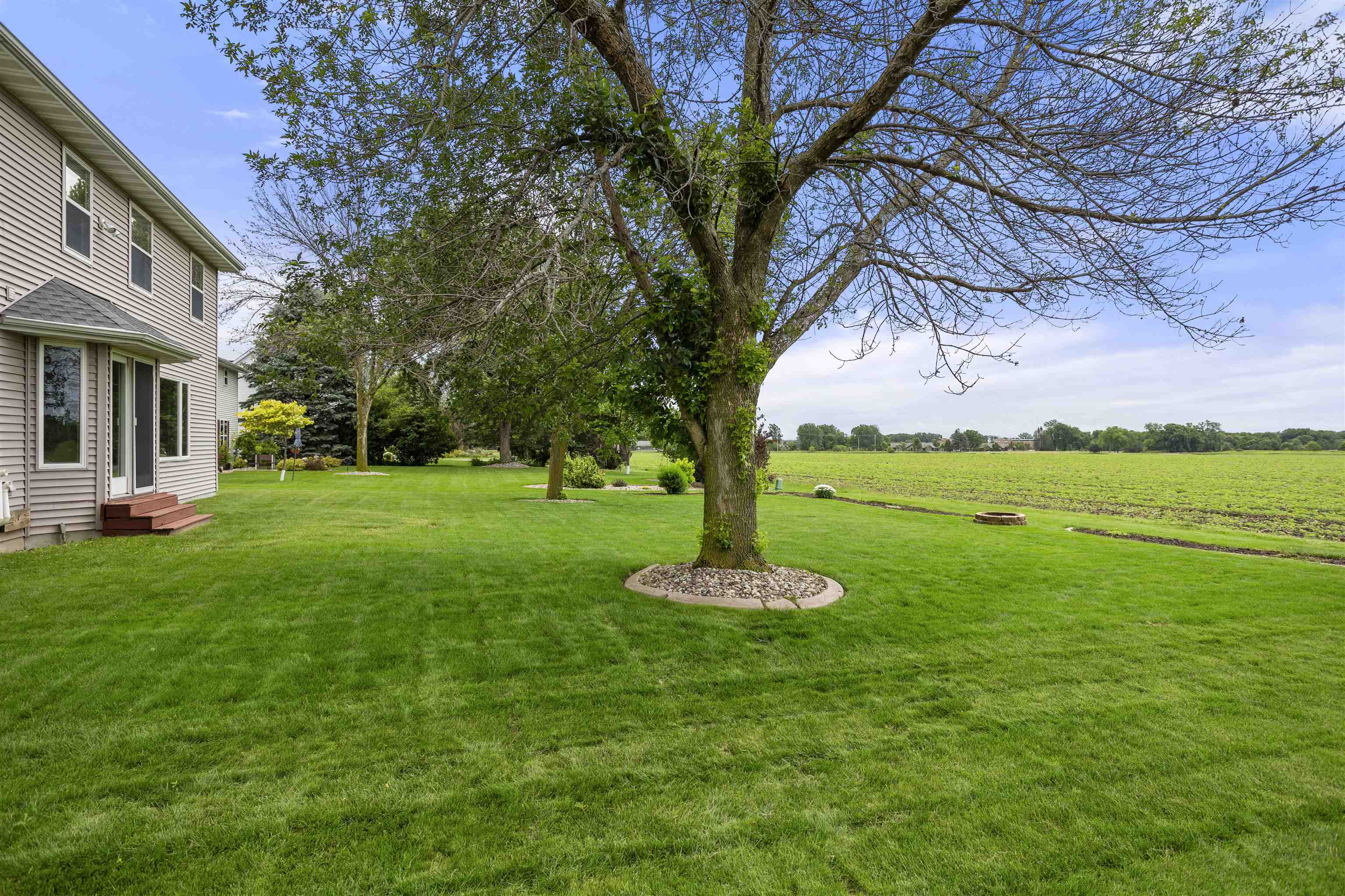 1501 E WYNDMERE Drive