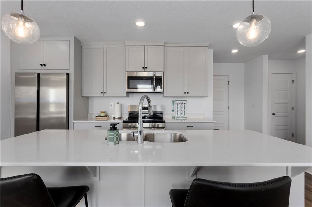 27600 E Red Fox Street