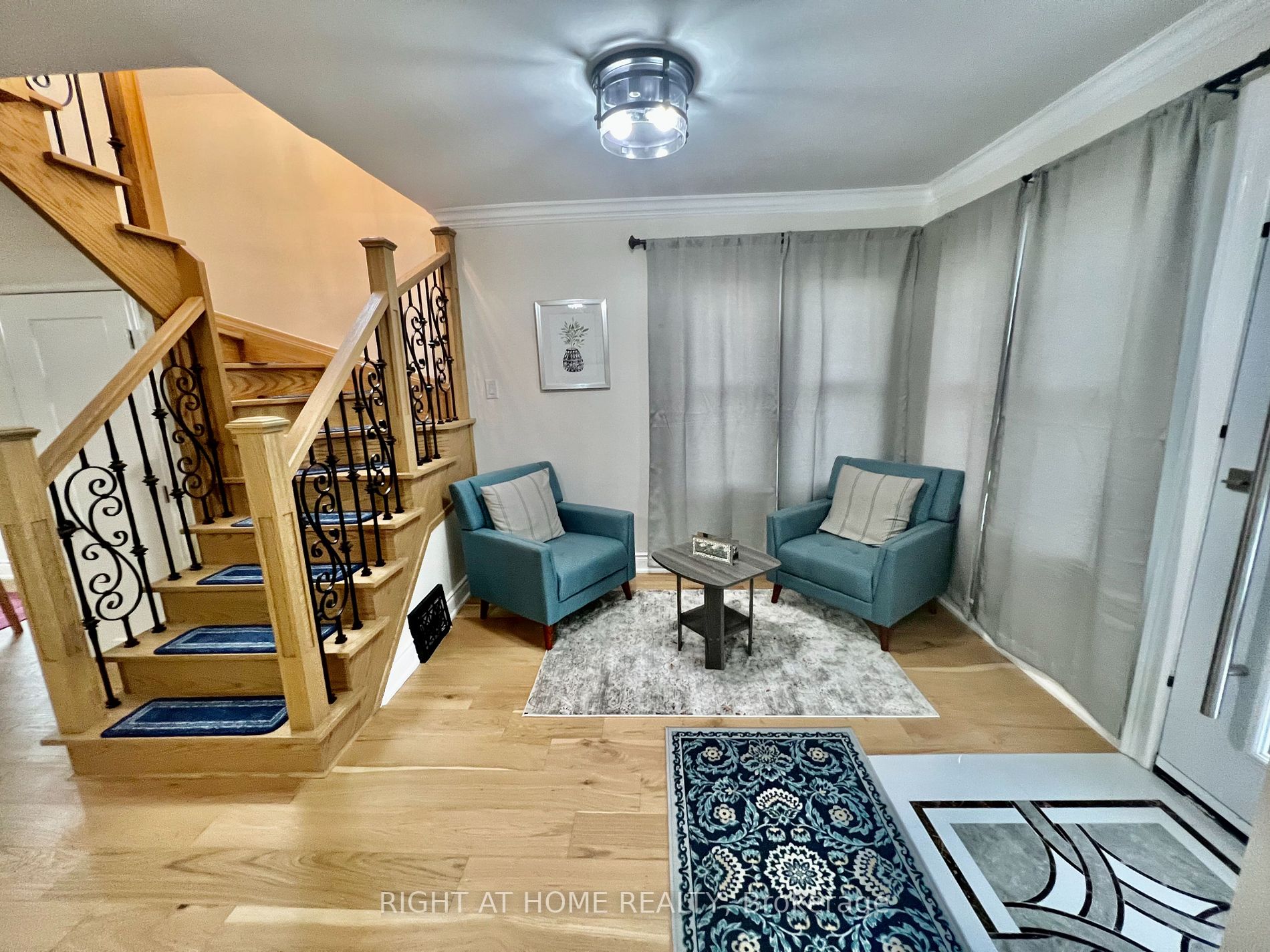 120 Eastchester Ave