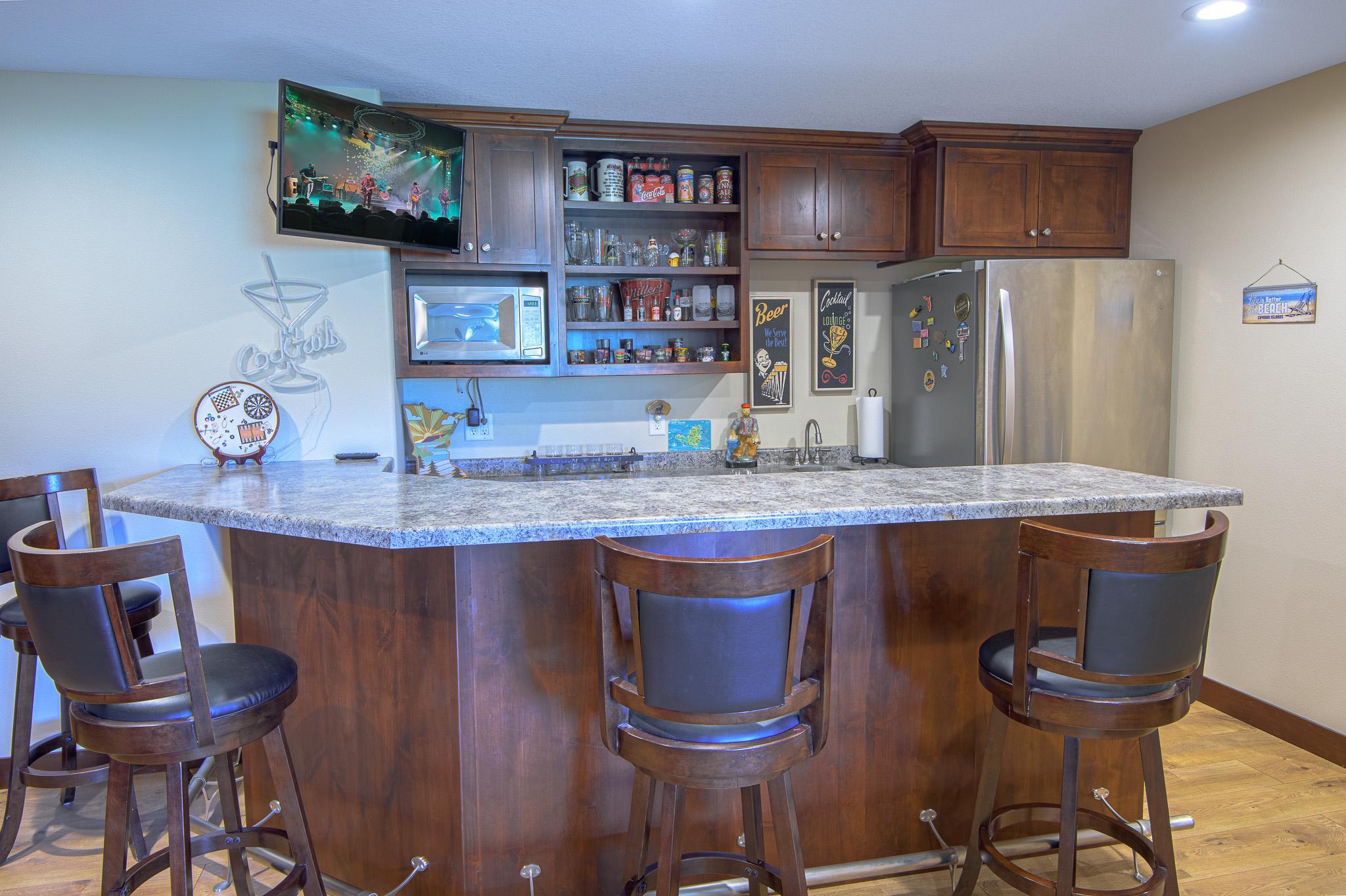 2142 Monarch Court