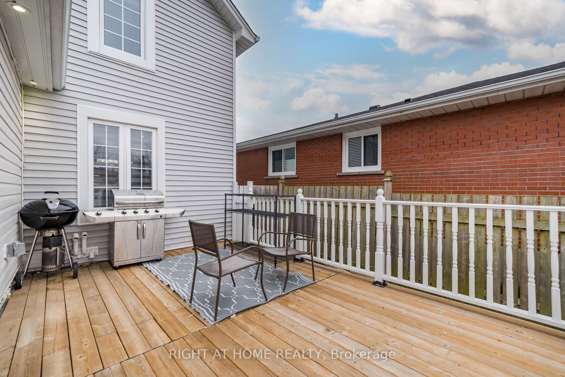 124 Guelph St