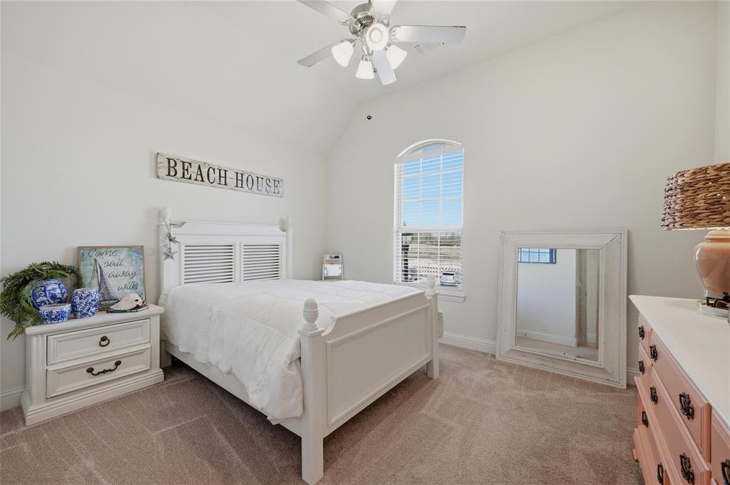 2708 W Cascade Drive