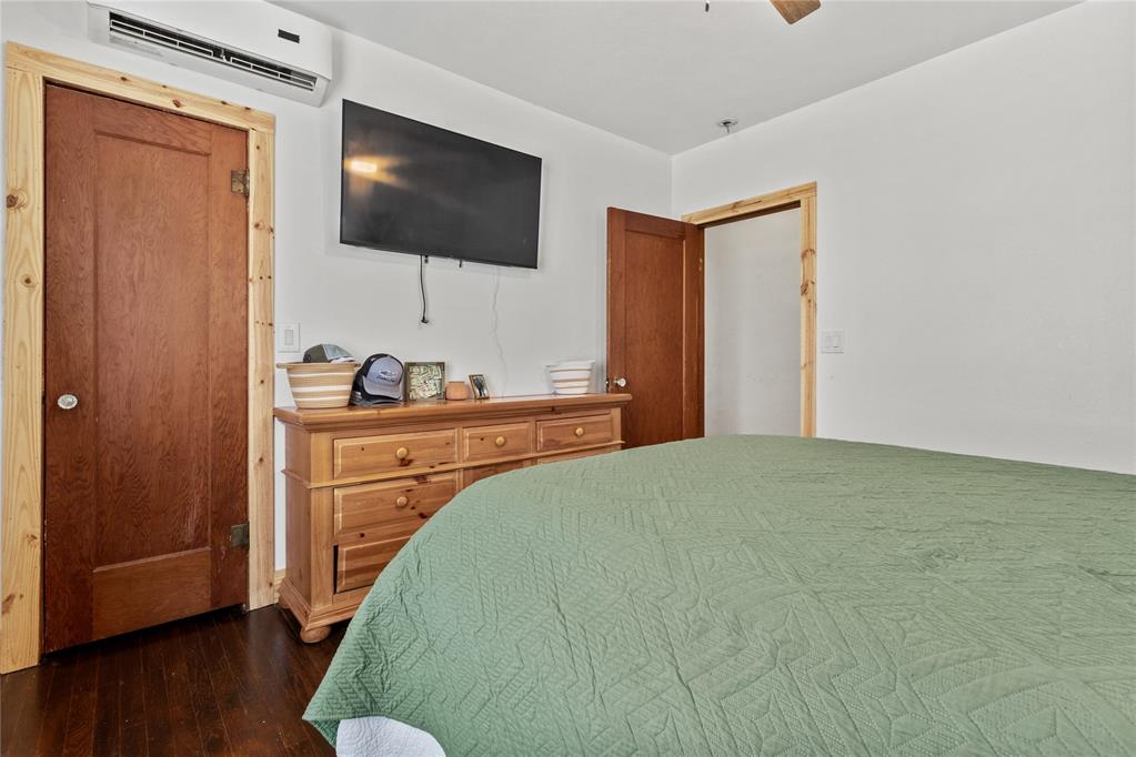 588 N Arapaho Avenue