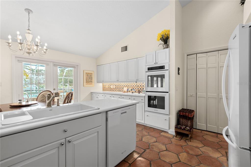 700 Old Compass Road