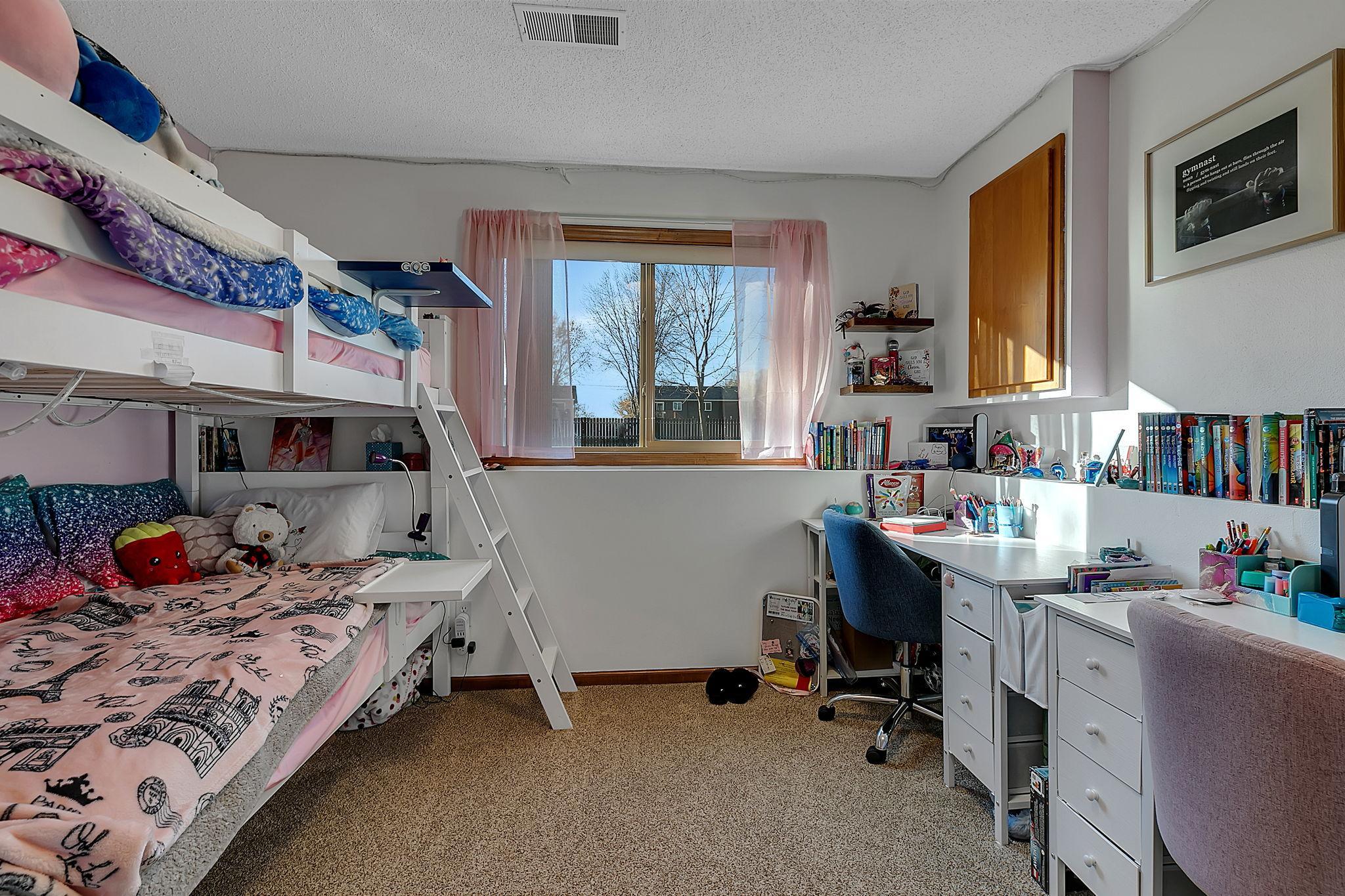 1083 Lawrence Circle