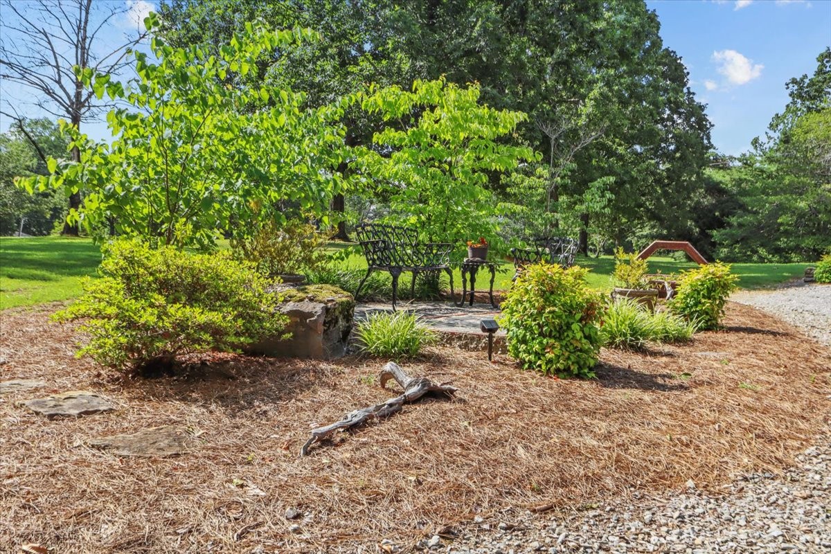3438 Highway 13 N