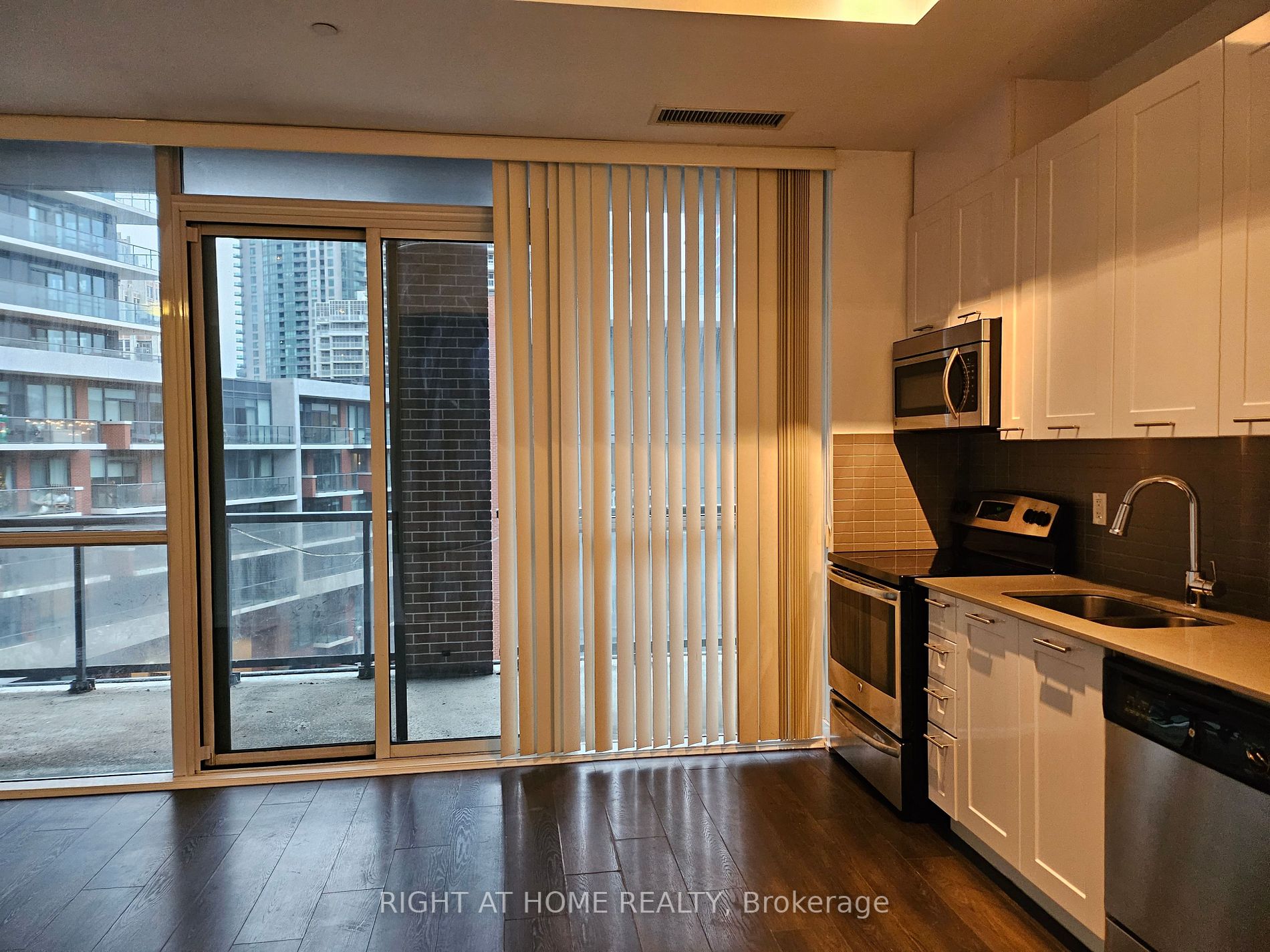 20 Bruyeres Mews 623