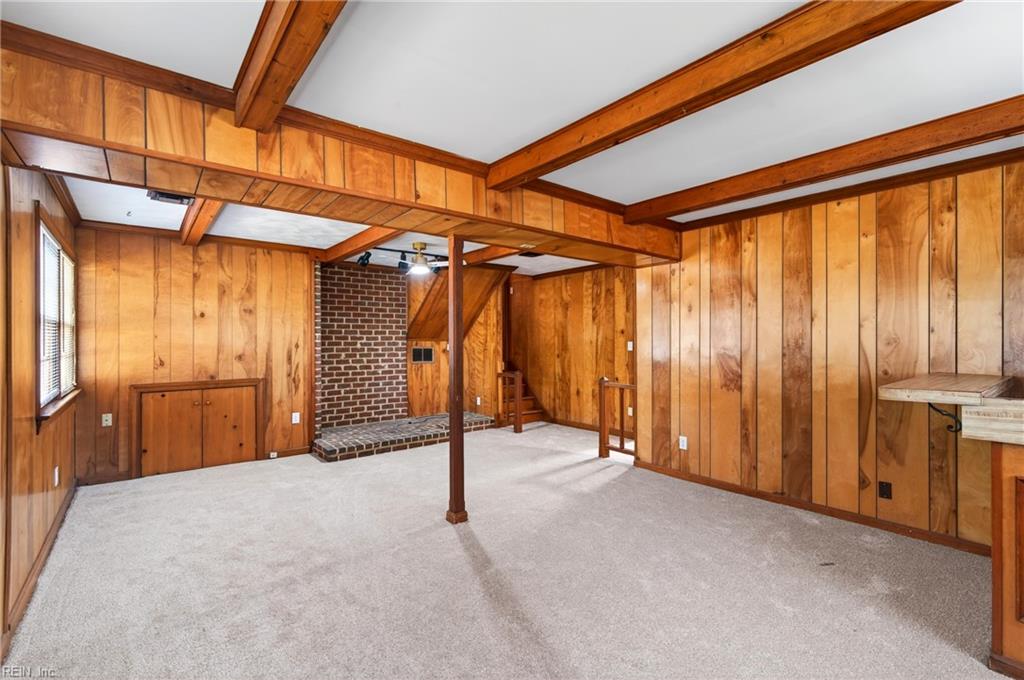 2 Larchmont Crescent