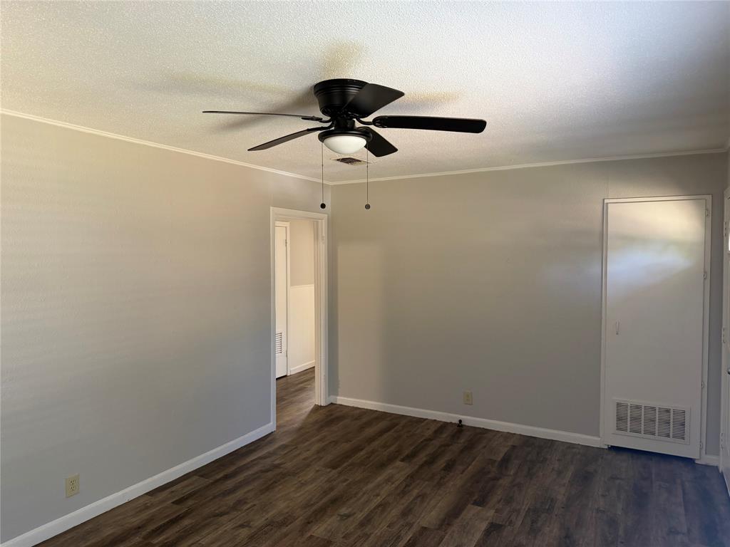 1009 Cedar Street