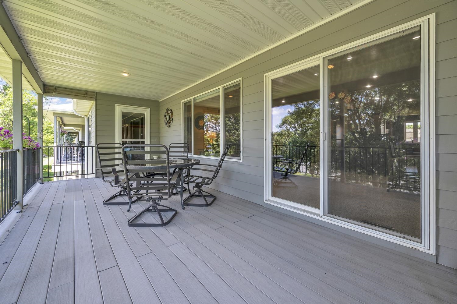 1434 Indian Hills Drive