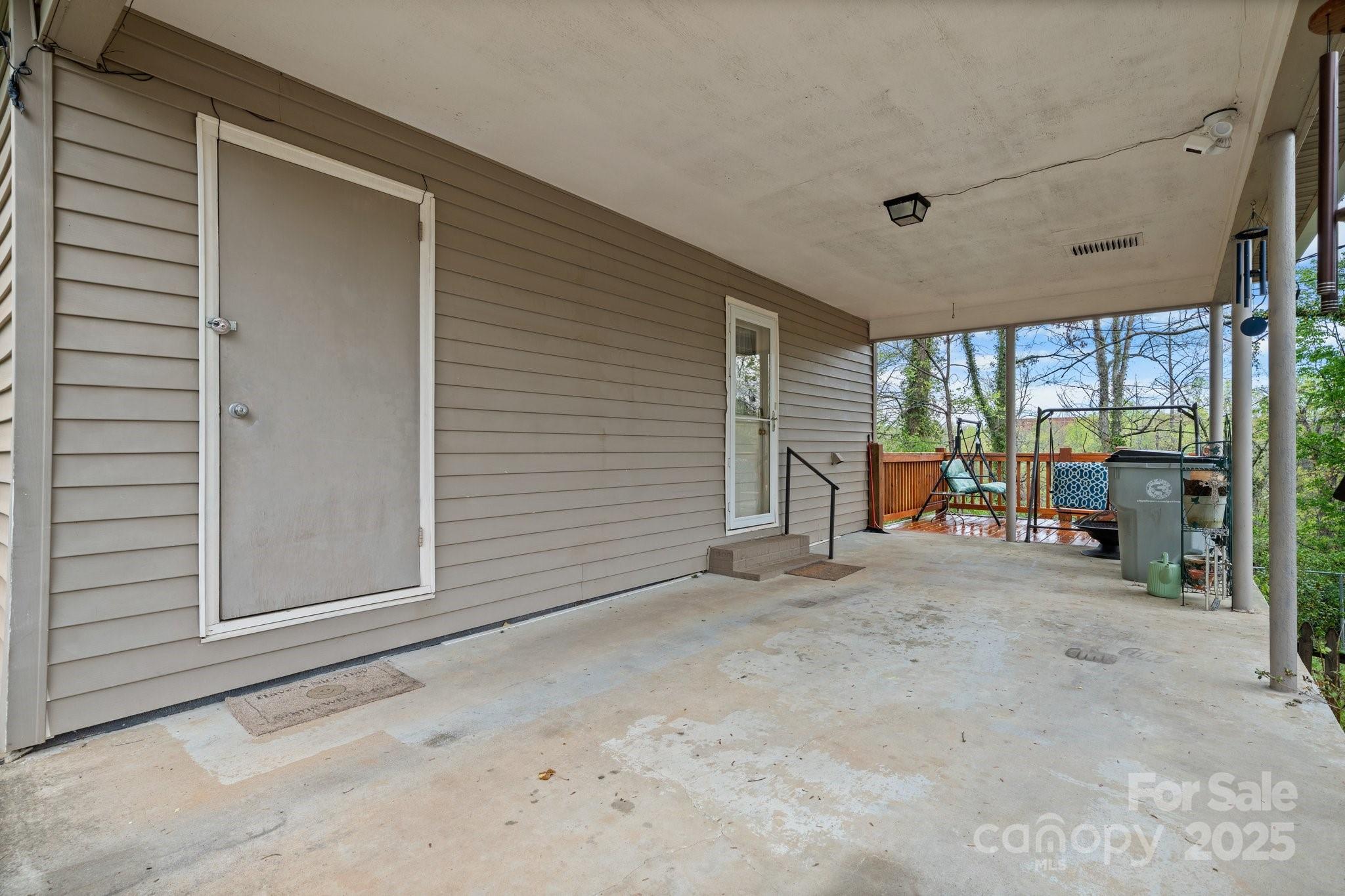 332 Swanson Drive SW
