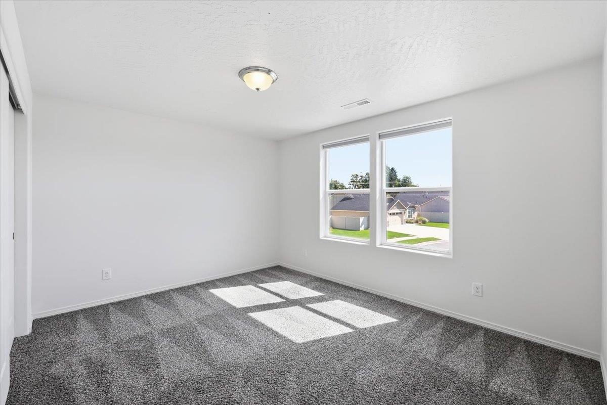 4026 N Arrowleaf Loop