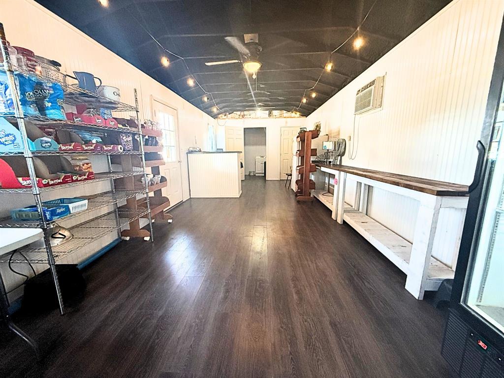 105 N Bonner Avenue 2