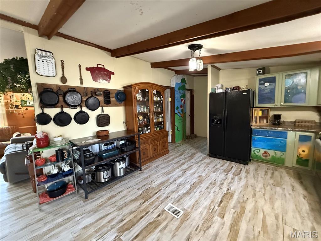1920 State Road Ee