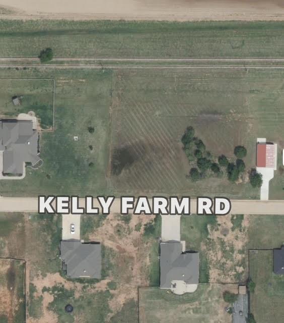 1.08 Acre Lot Located in Kelly Farms! Edmond School District. Gated Community with a country feel, just 1.5 miles north of Oak Tree CC. Build your dream home (2400+ sq ft) with room for a barn or shop. Backs up to Aspen Ranch! Buyer and buyers agent to verify all info. Plat is attached to supplements in listing. Call today!!
