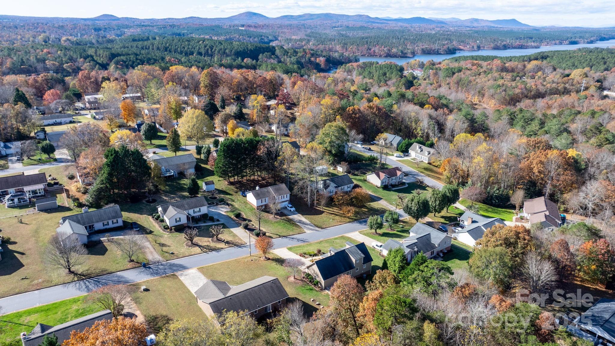 14 Hunters Creek Lane