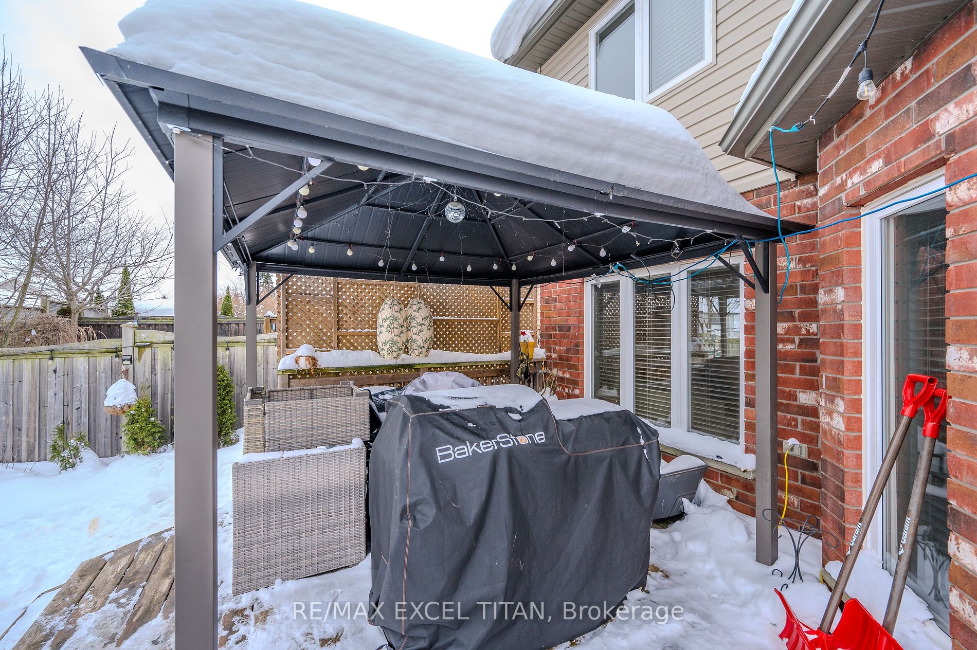 561 Isaiah Cres