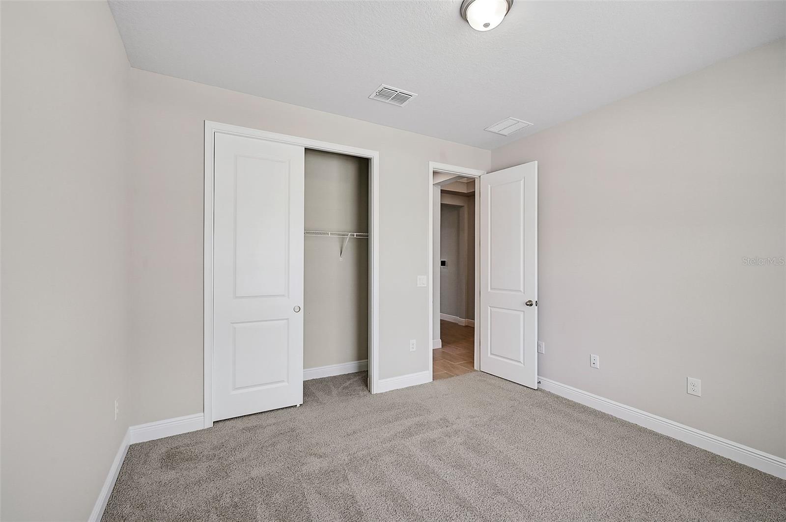 5782 Long Shore Loop