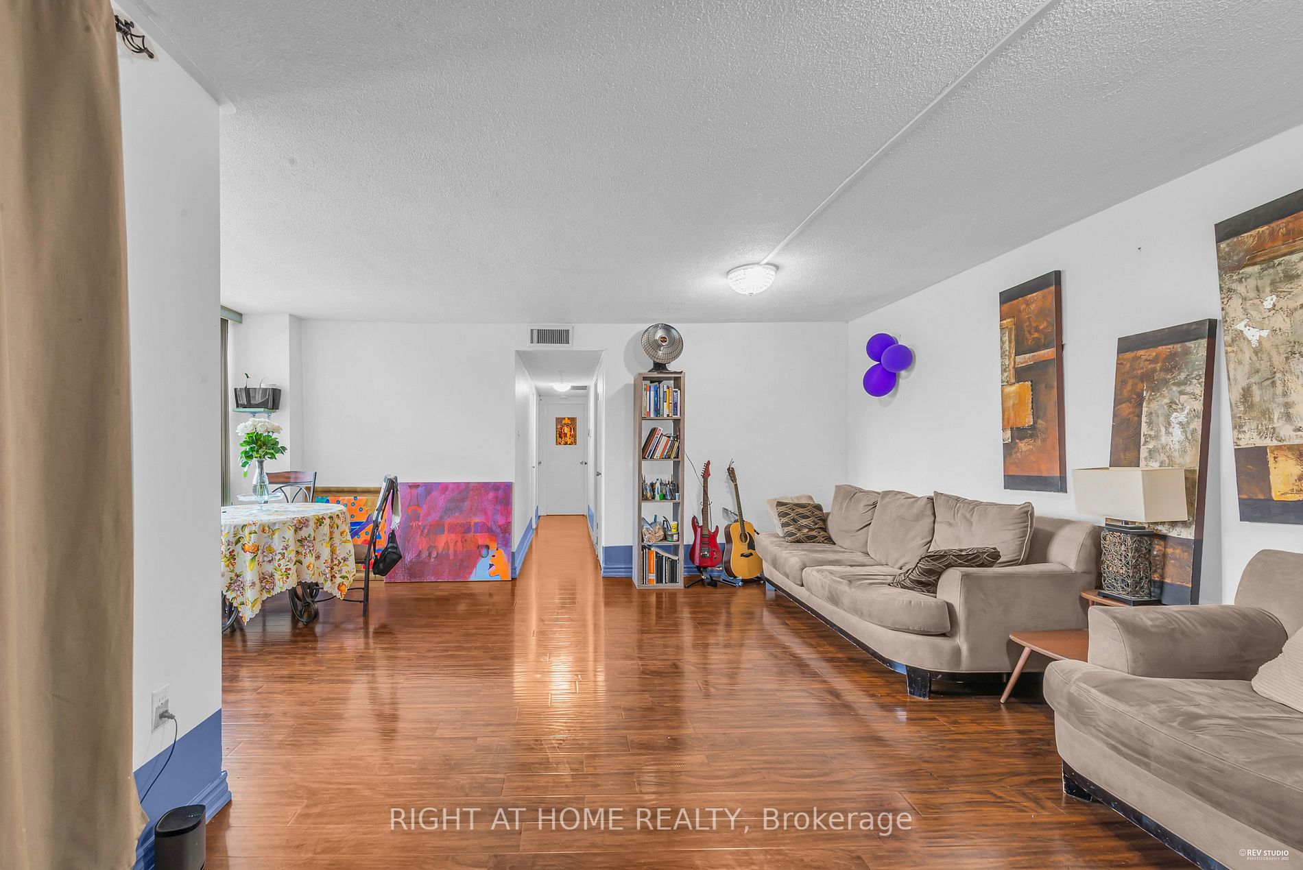 2323 Confederation Pkwy 408