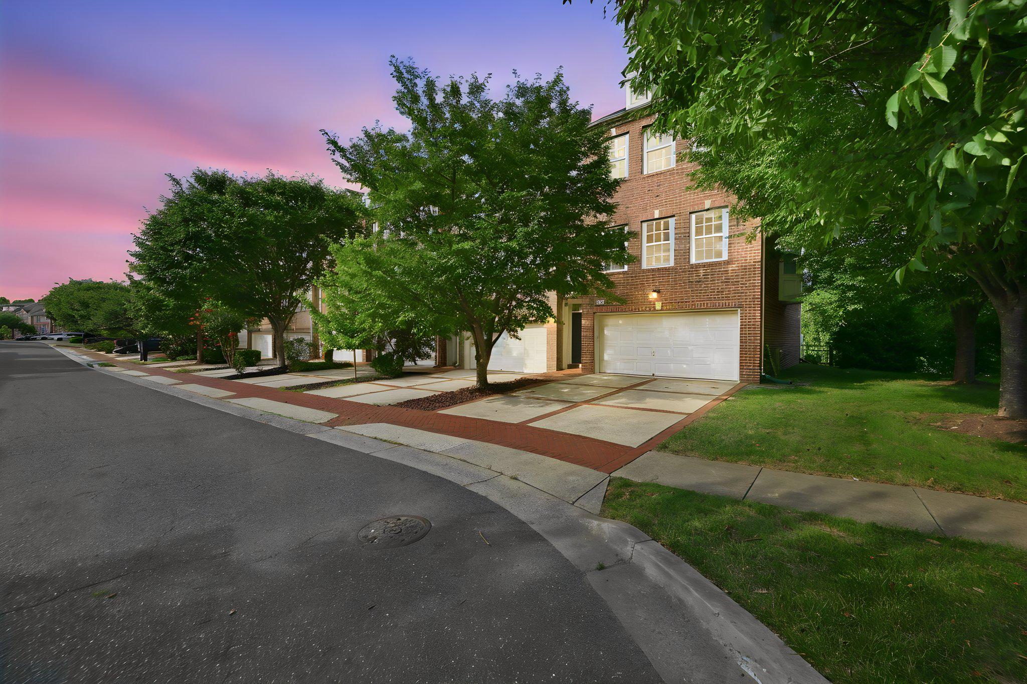 14658 Hawley Lane