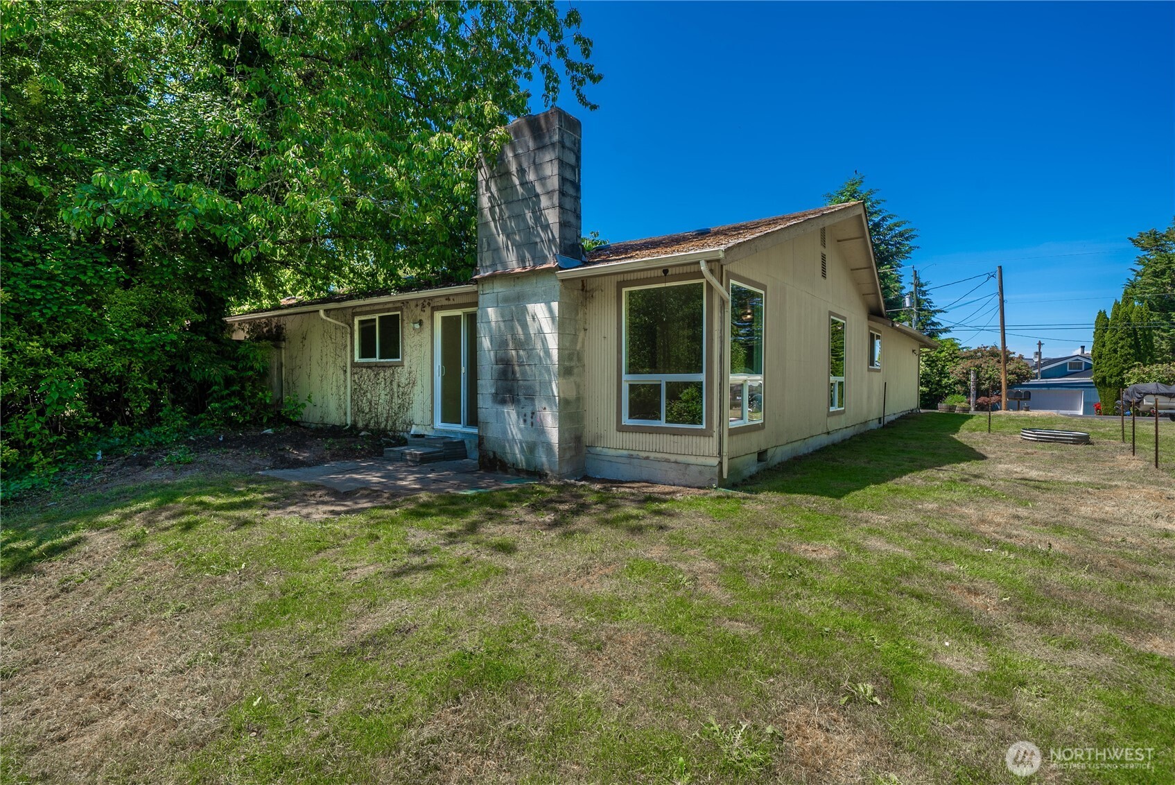 2115 Sullivan Drive NW
