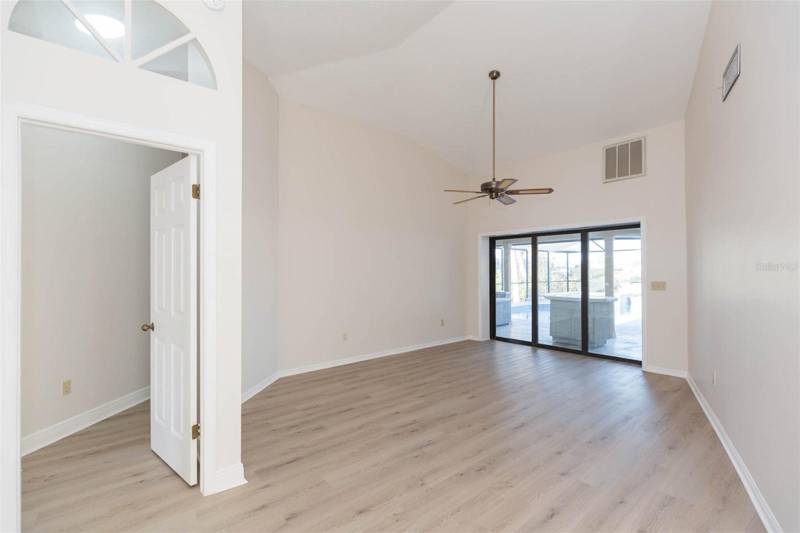 937 Bunker View Drive