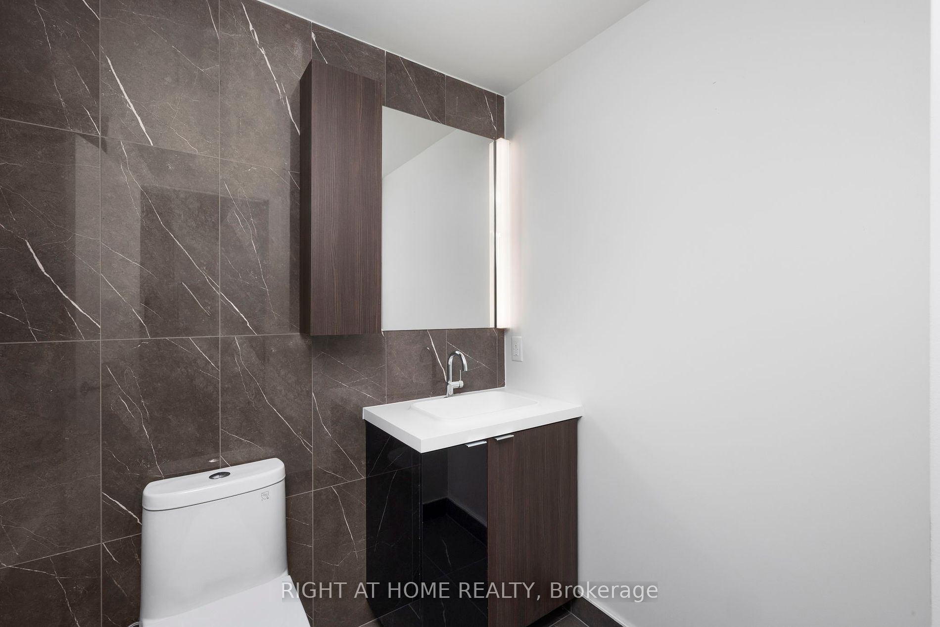35 S Mercer St 2309