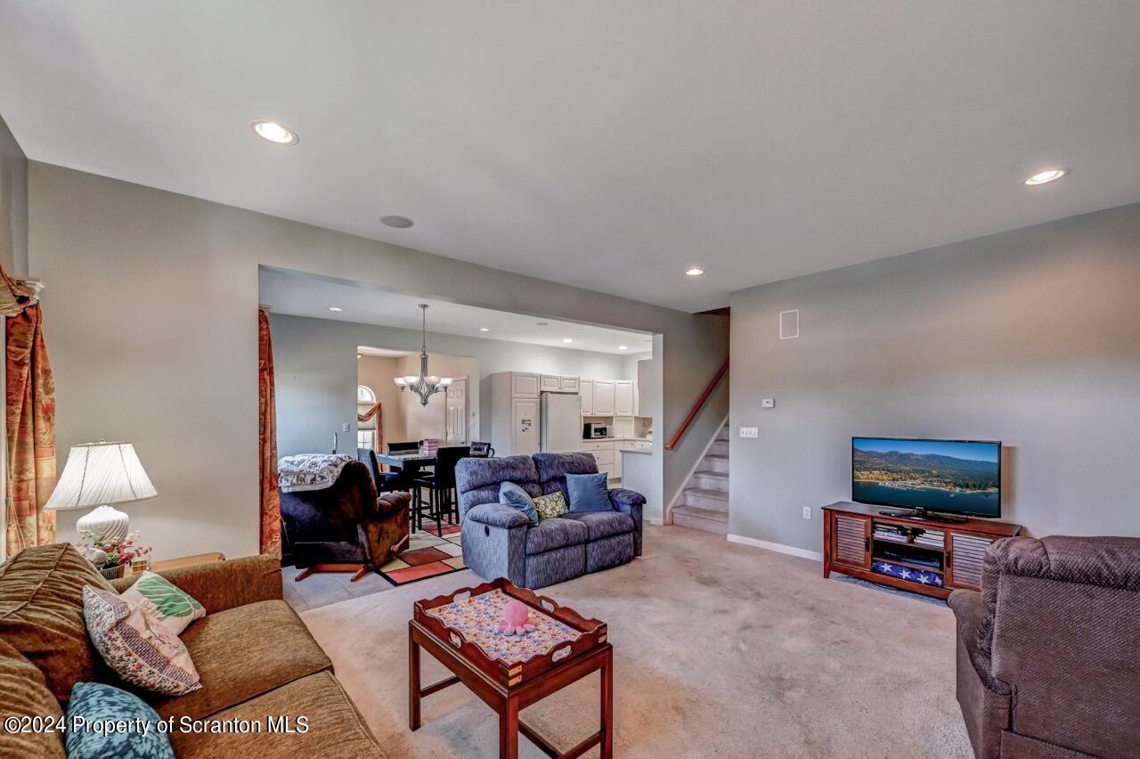 64 Parkland Drive Bldg 31