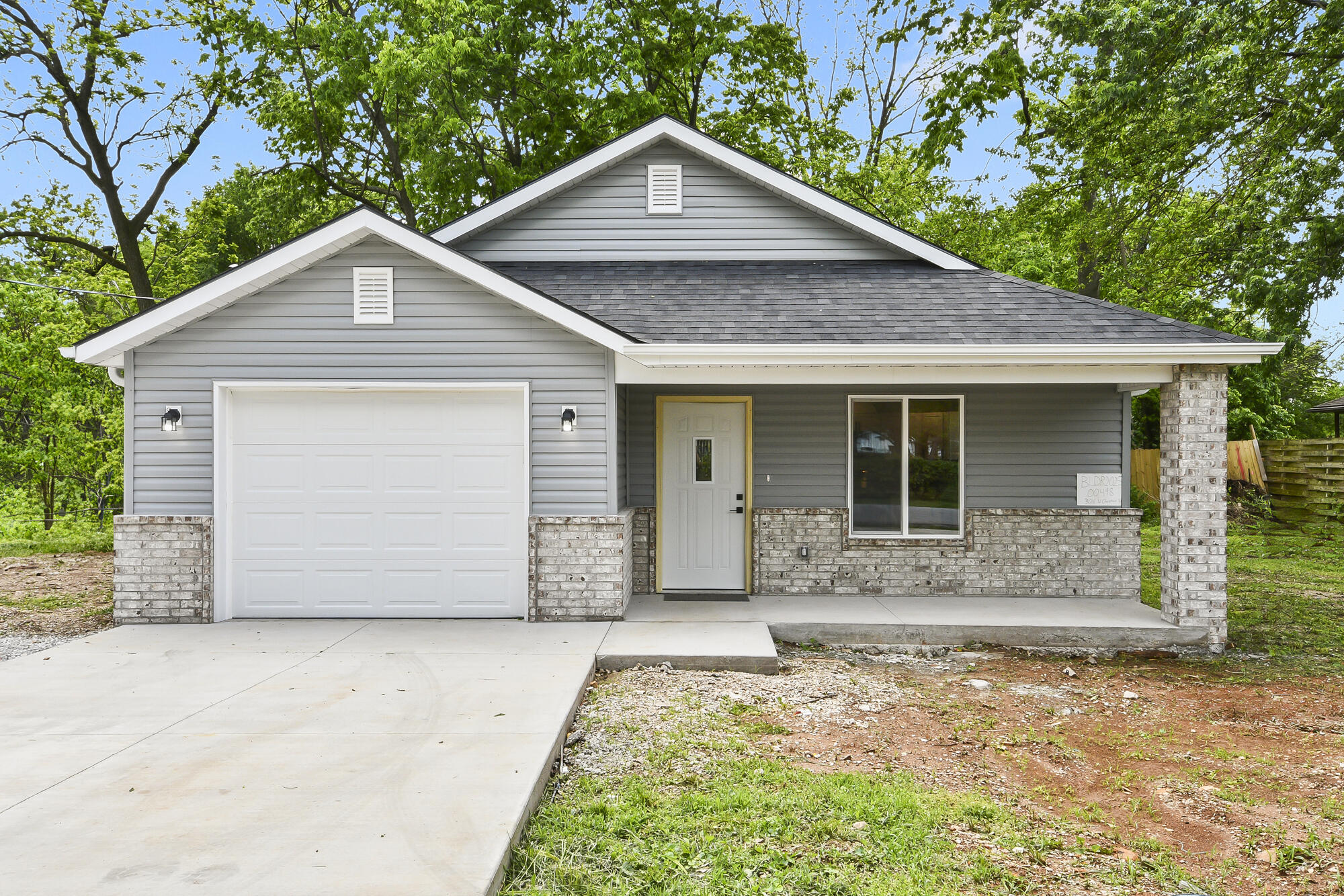 3016 W Chestnut Street