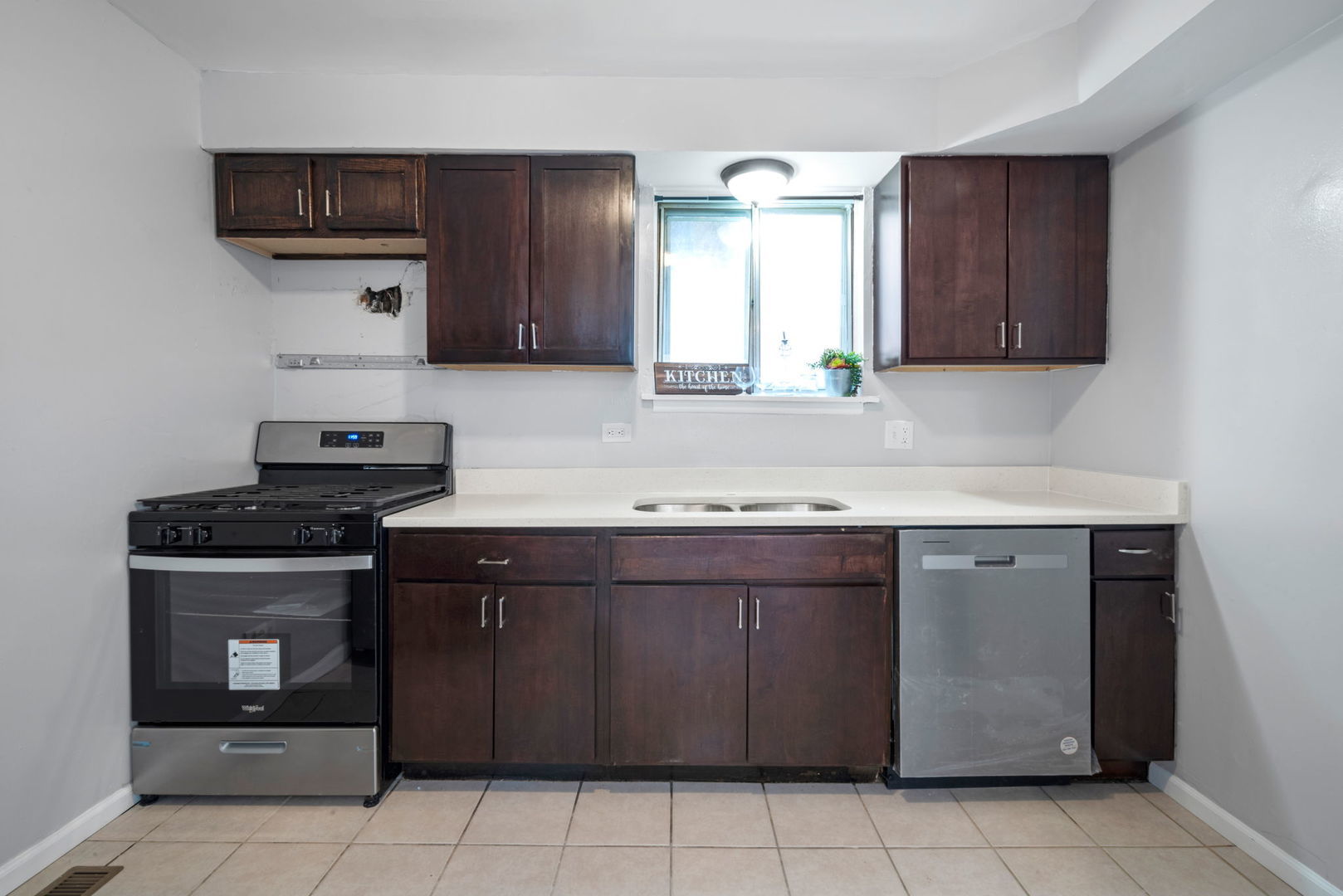 2102 W 73rd Street