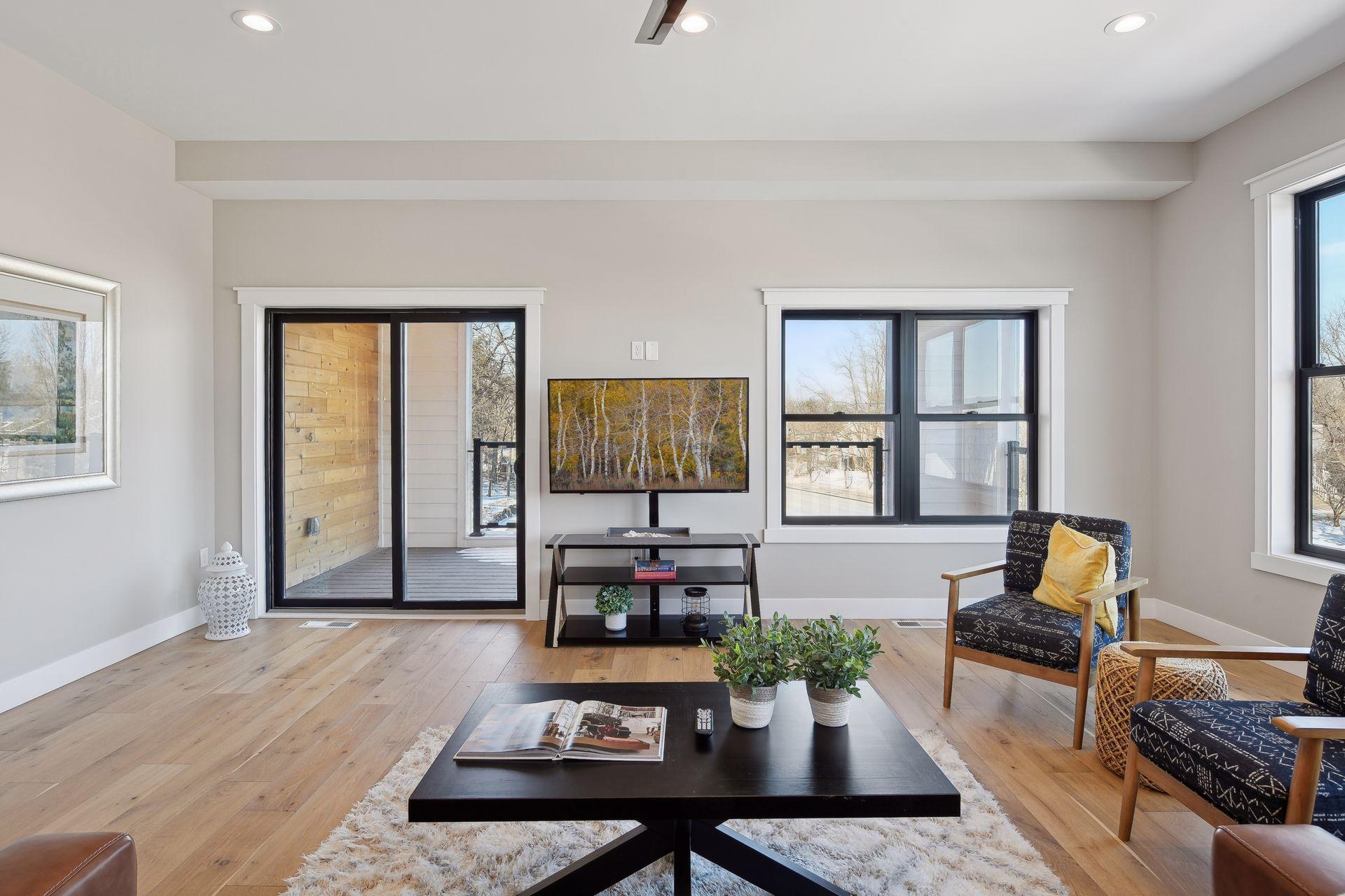 5734 Shady Oak Road S 12