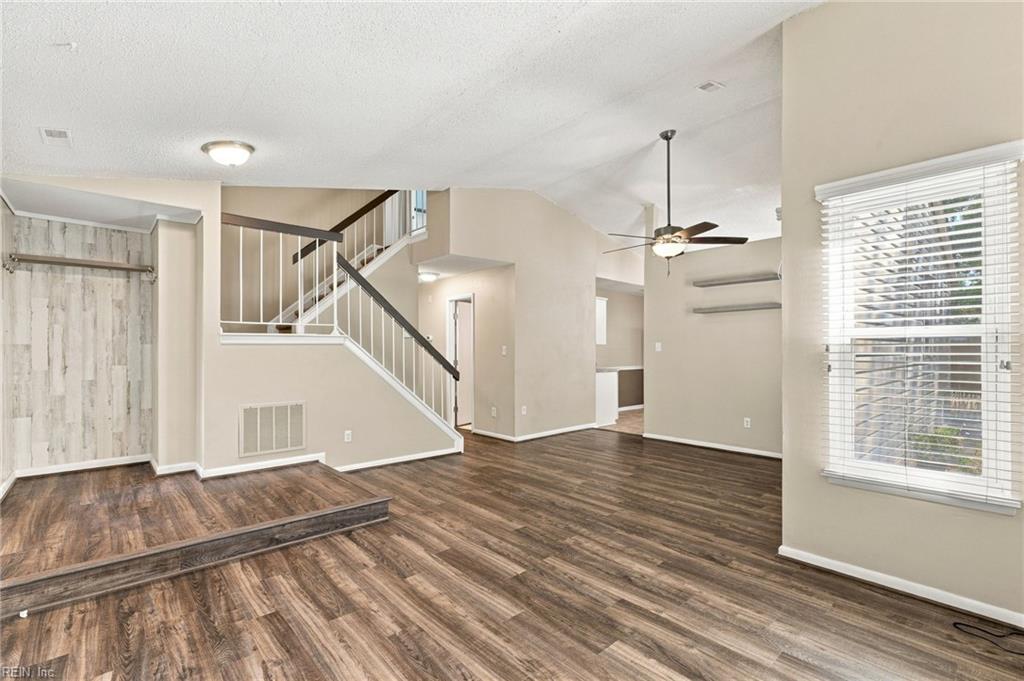 1004 Myrtle Court