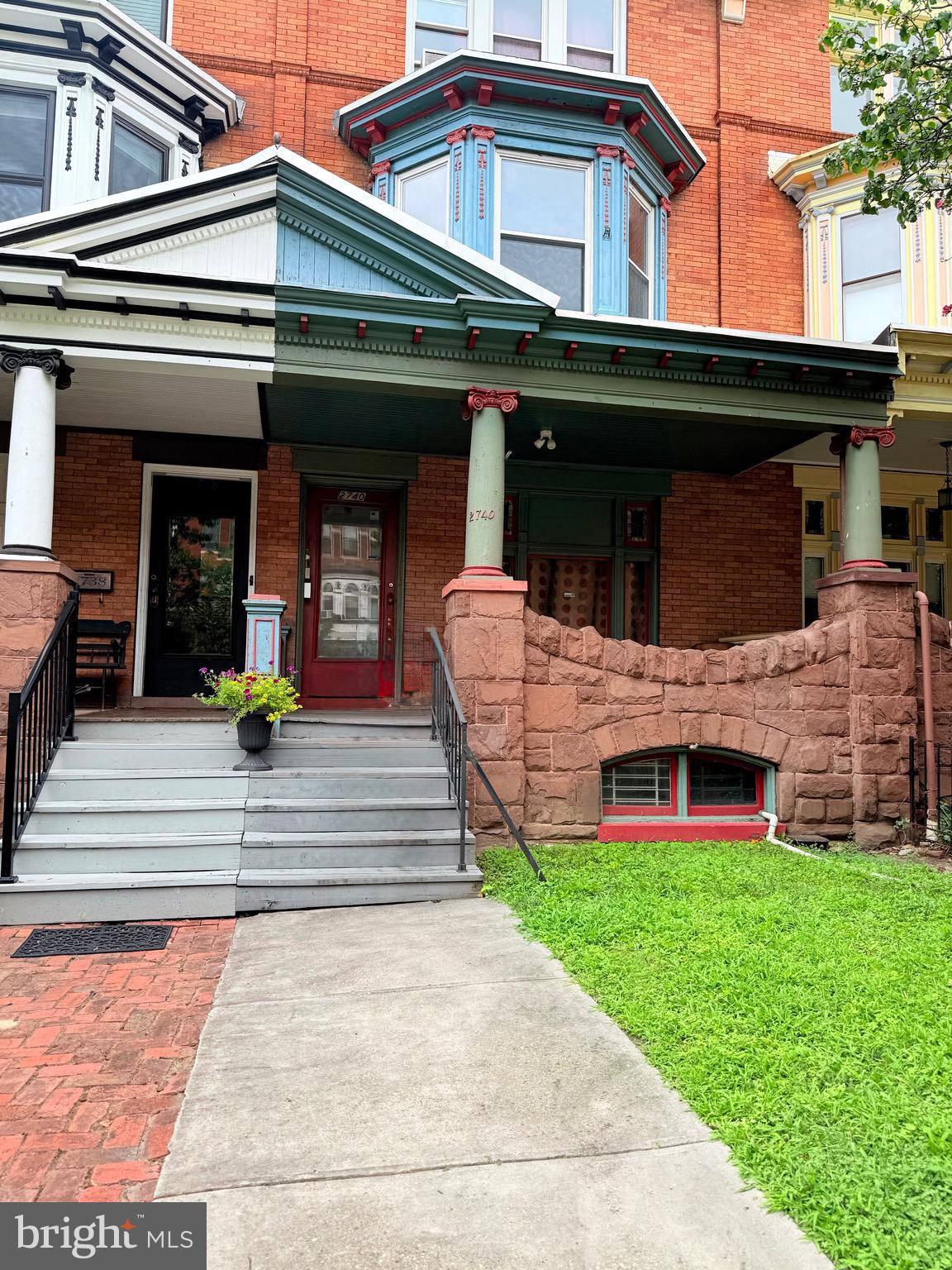2740 N Charles St Unit #3. Charming 1 Bedroom, 1 Bath | $1,400/mo – Charles VillageLocated on the 1st floor of a well-maintained building in the heart of Charles Village, this spacious 1-bedroom, 1-bath unit offers classic Baltimore charm with modern comfort. Features include hardwood floors, high ceilings, large windows, and an updated kitchen. Just steps from Johns Hopkins University, local shops, and cafes. Perfect for students or professionals.