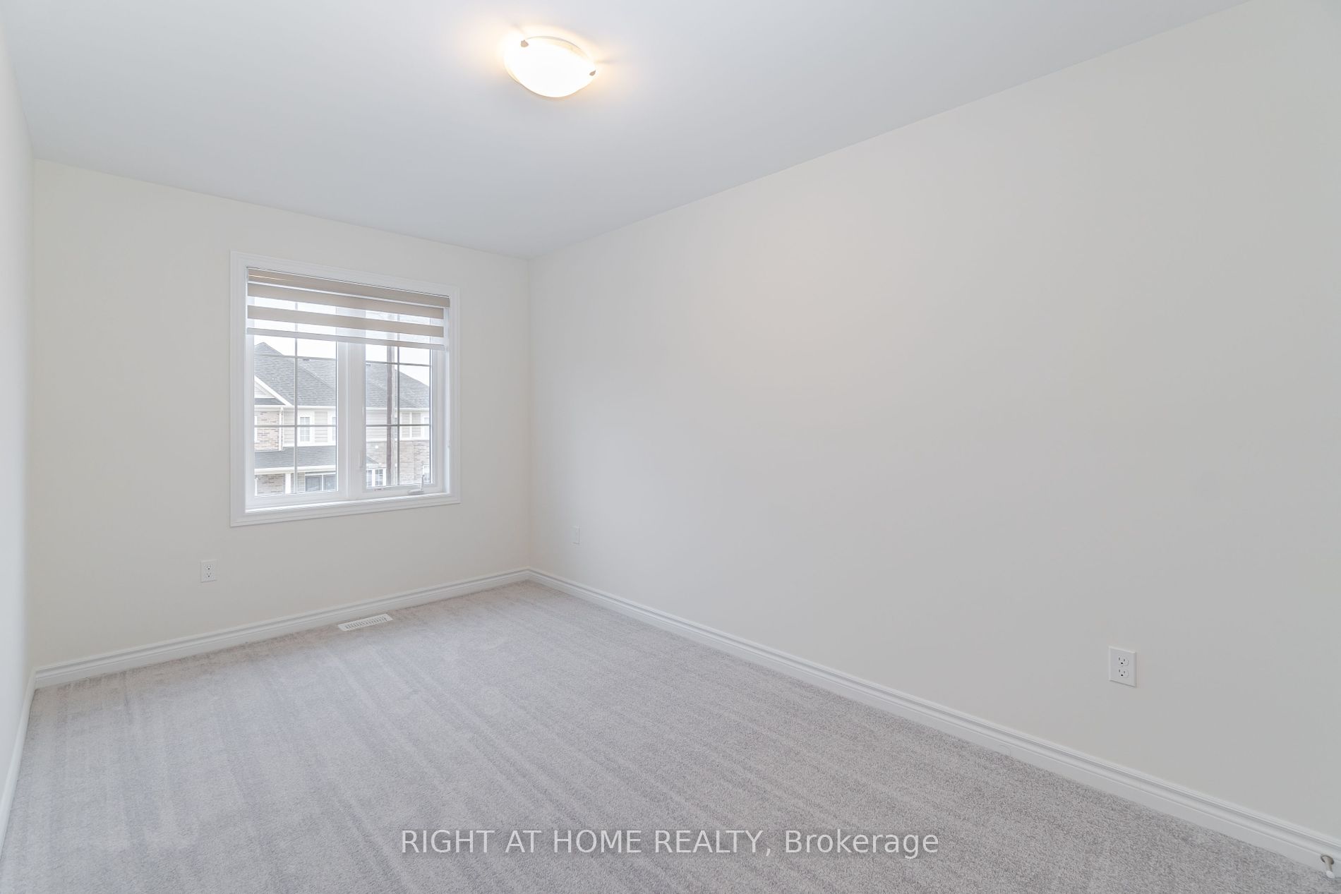29 E Jell St