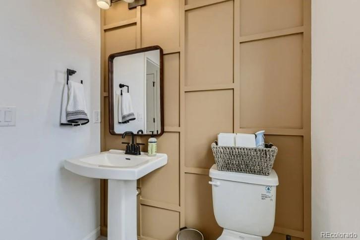 8940 Whiteclover Street