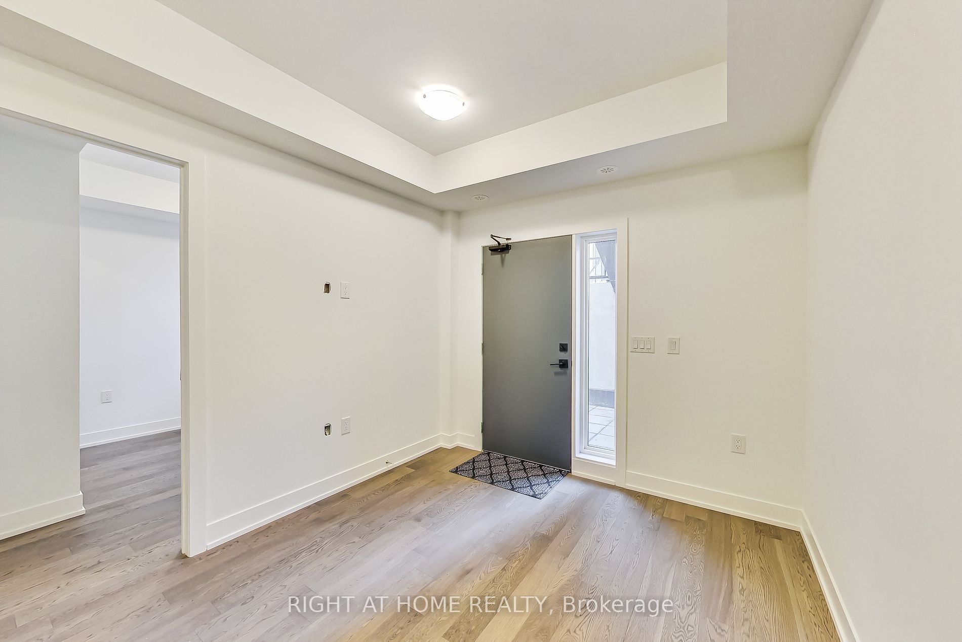 1095 Douglas Mccurdy Dr 156