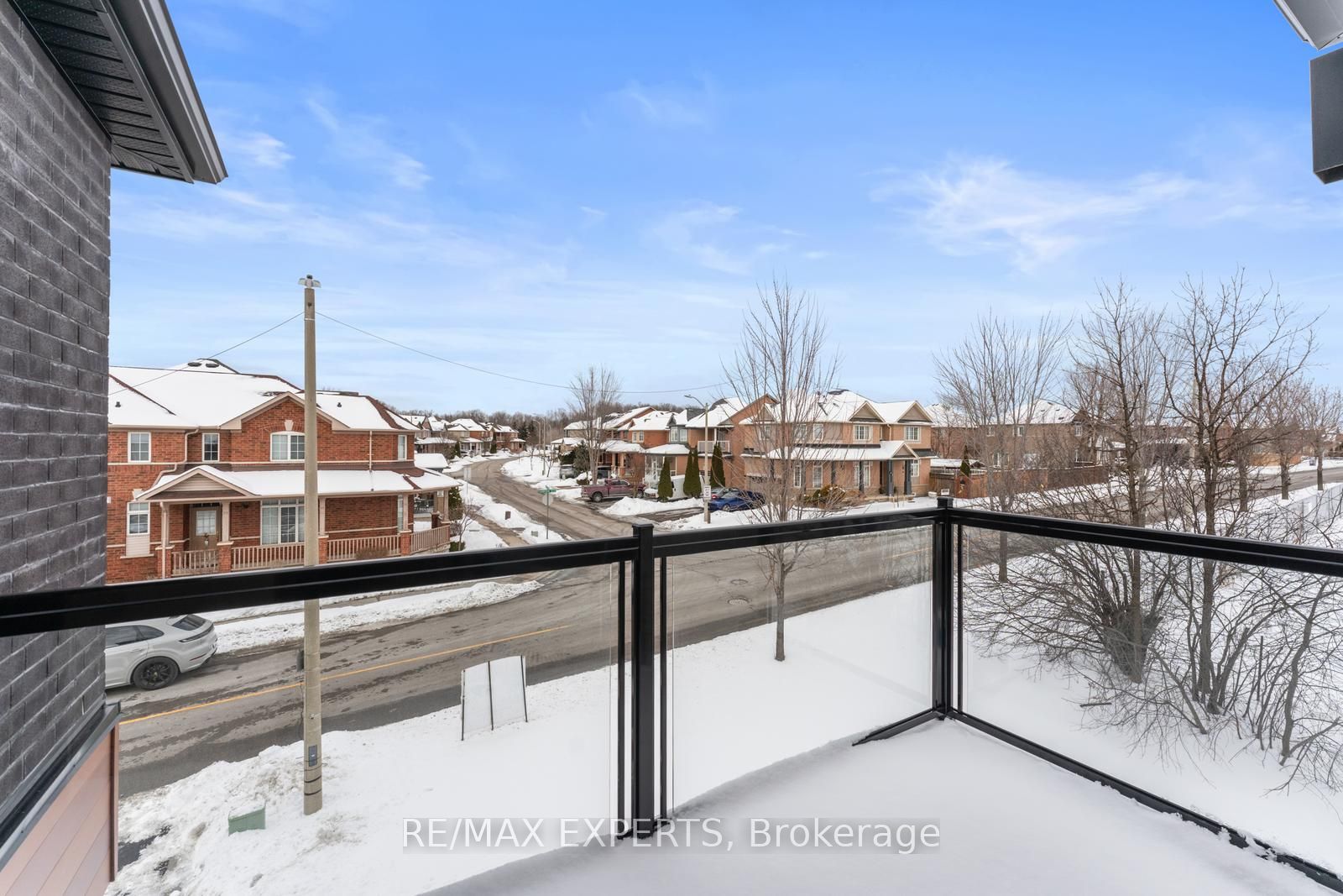 71 Hawkview Blvd