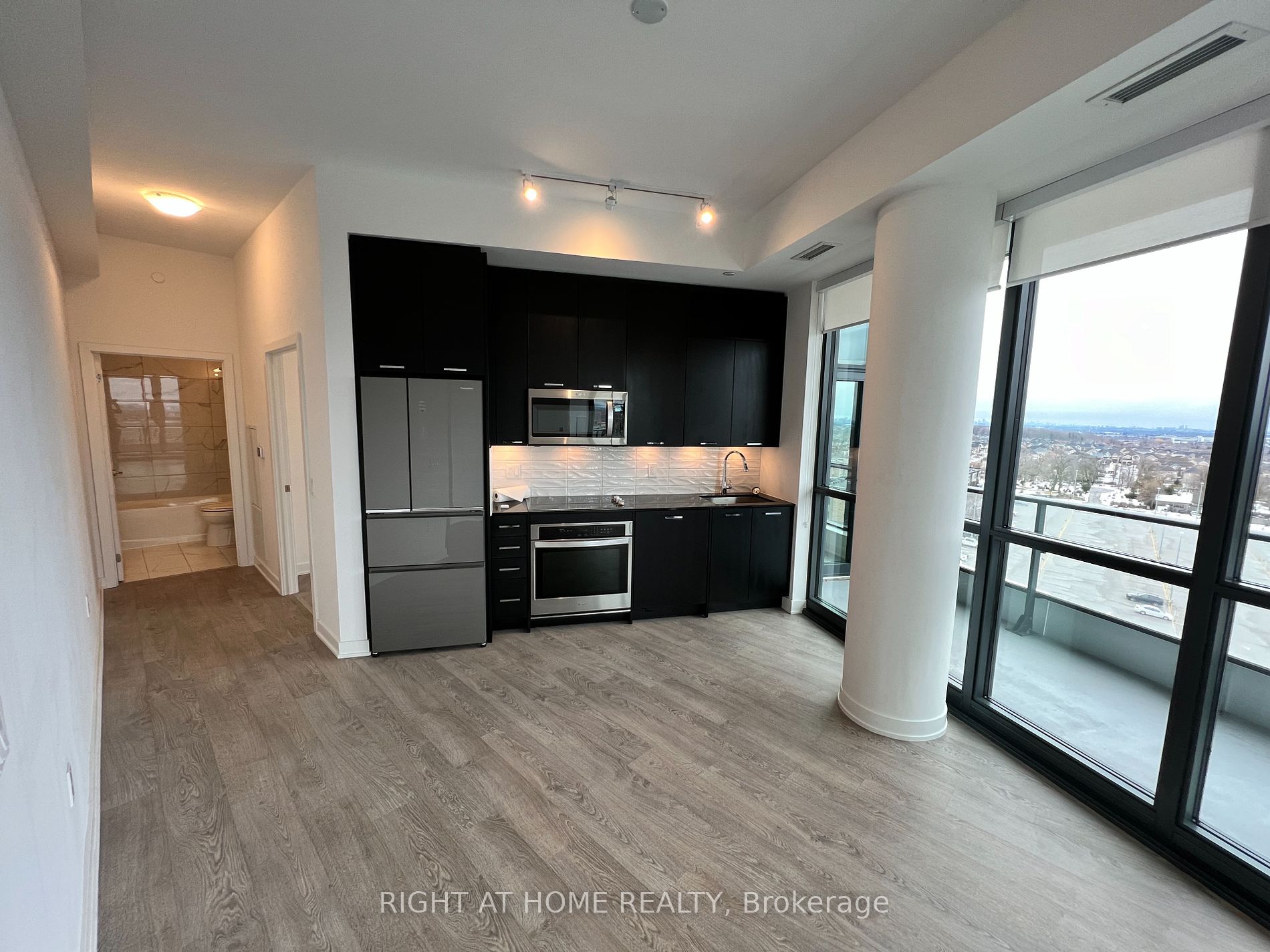 120 Eagle Rock Way 801