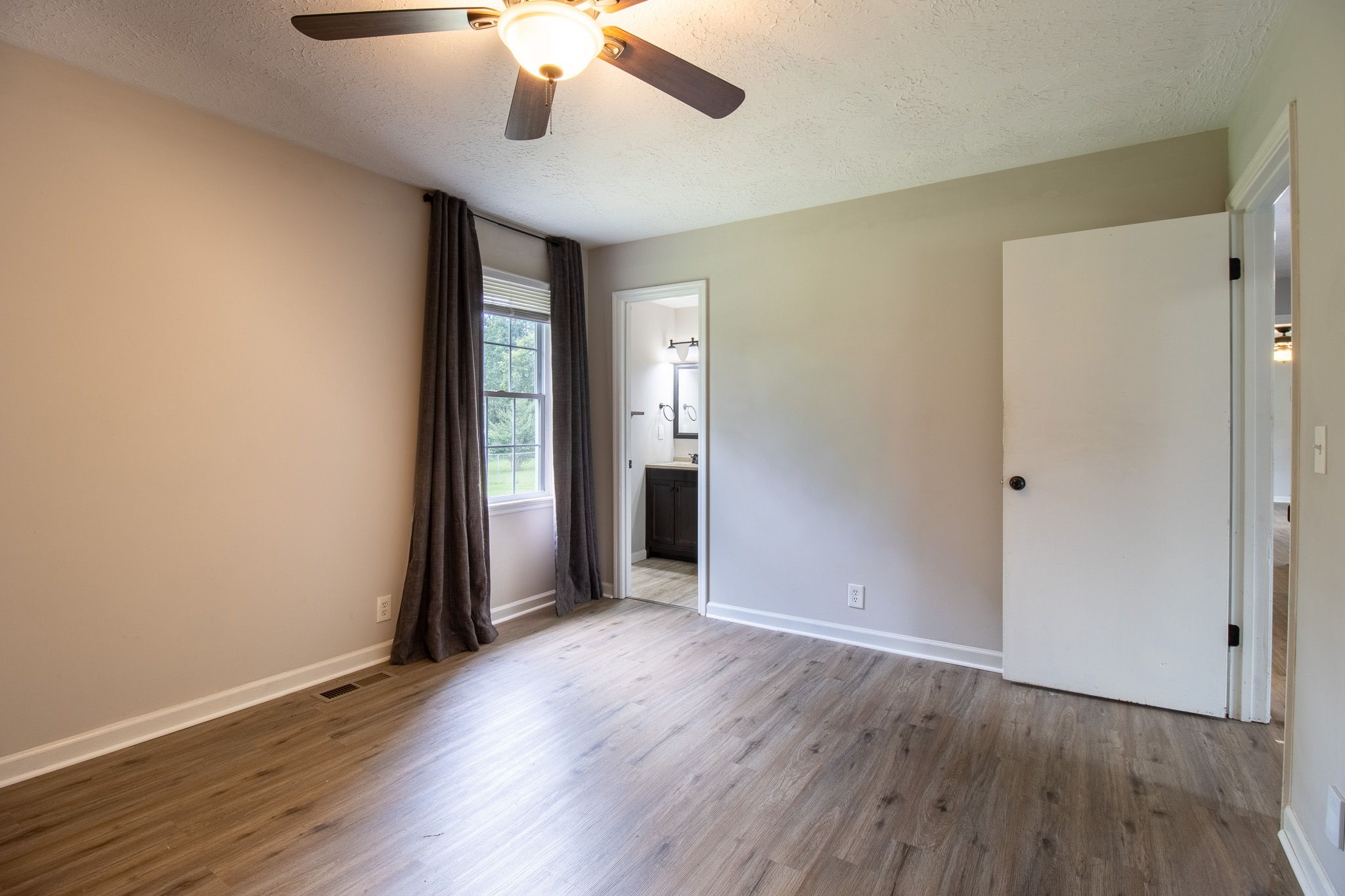 409 Sunnybrook Dr