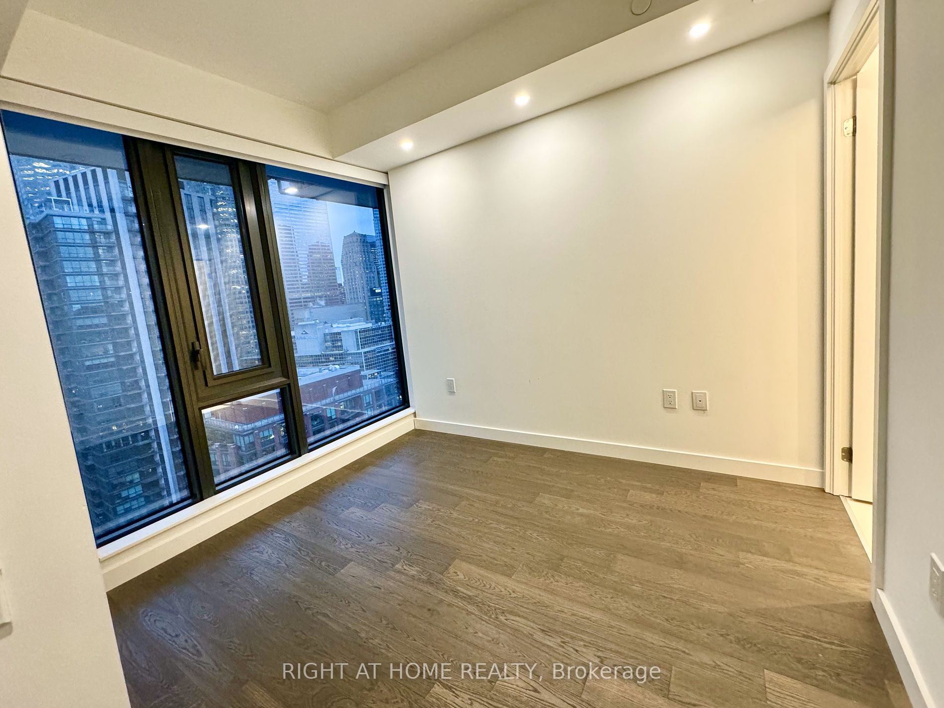 2A Church St St 2206