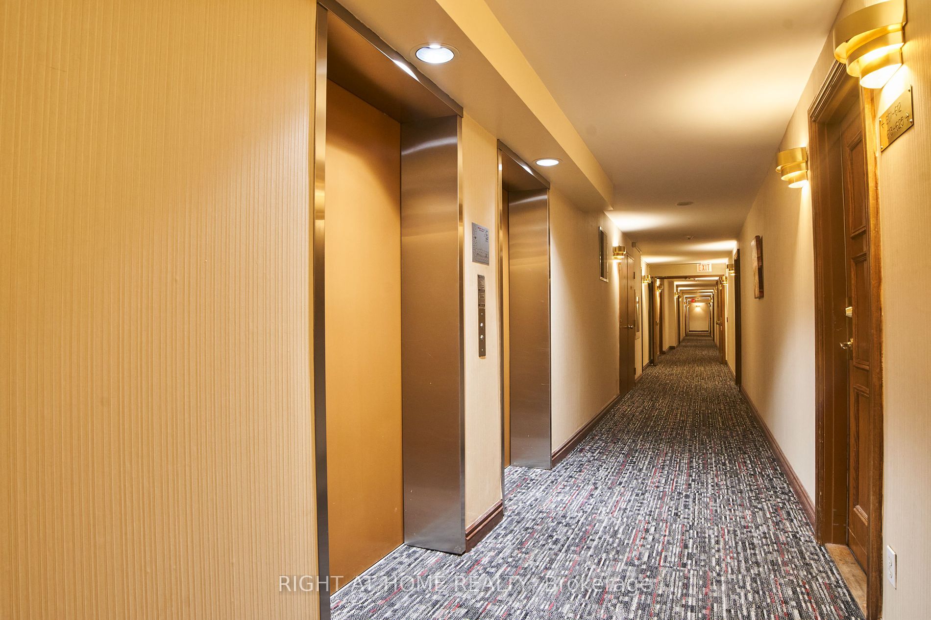 1700 E Eglinton Ave 609