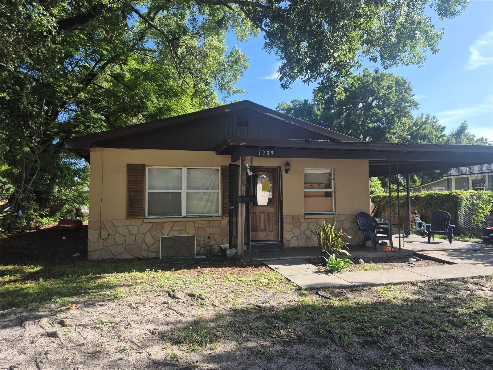 1909 W Palmetto Street