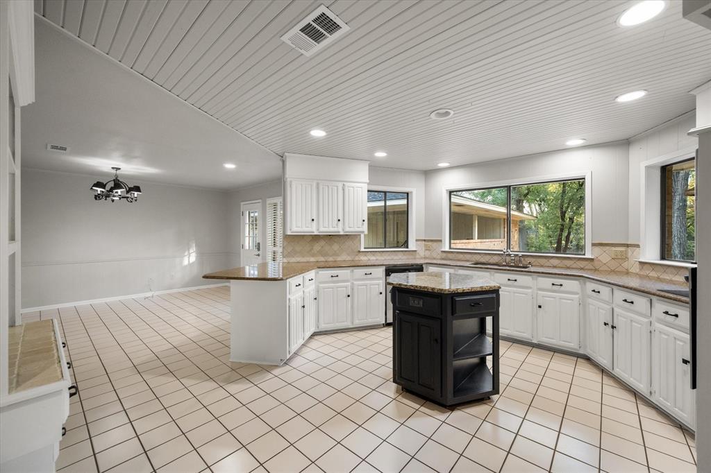 1705 Glenbrook Street