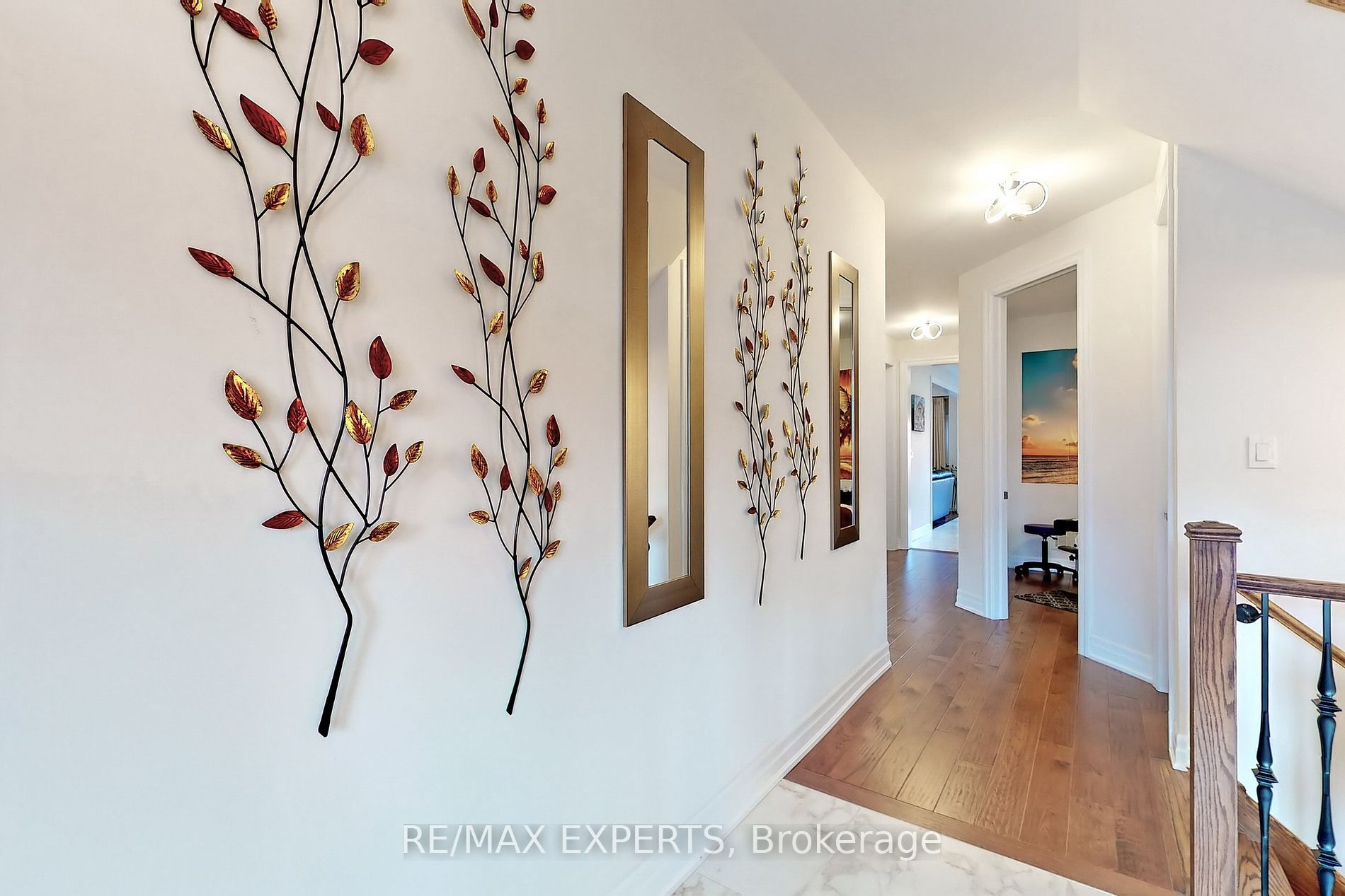 1452 Farrow Cres