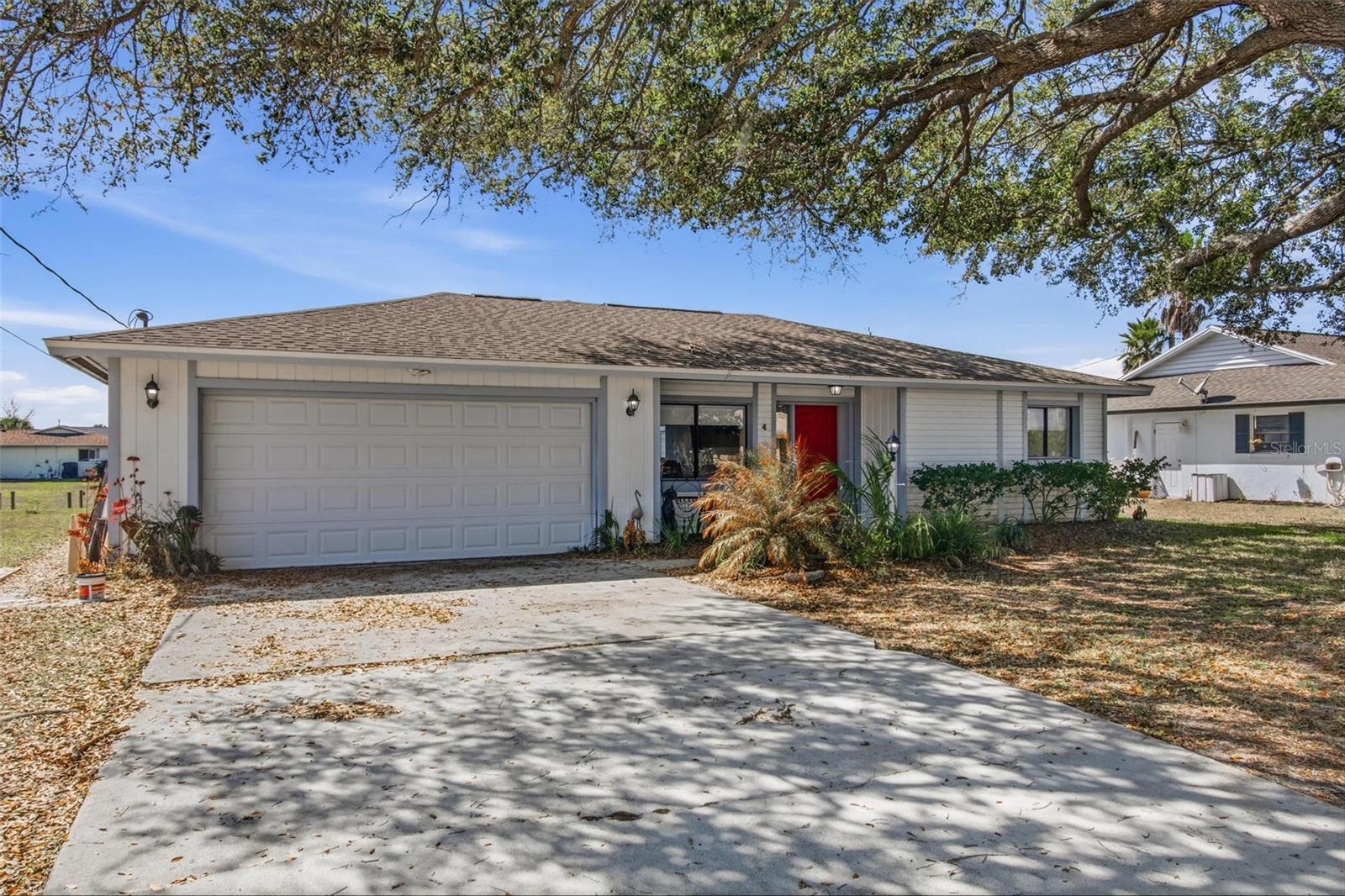 4 Coral Reef Court S