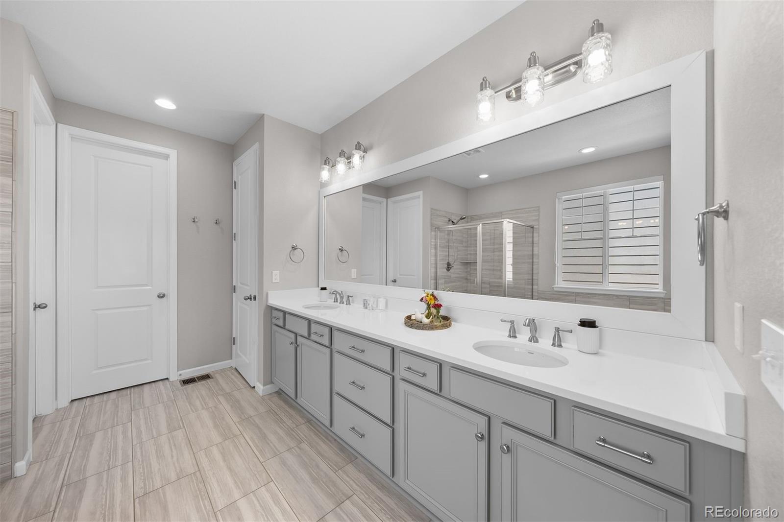 3575 White Rose Loop