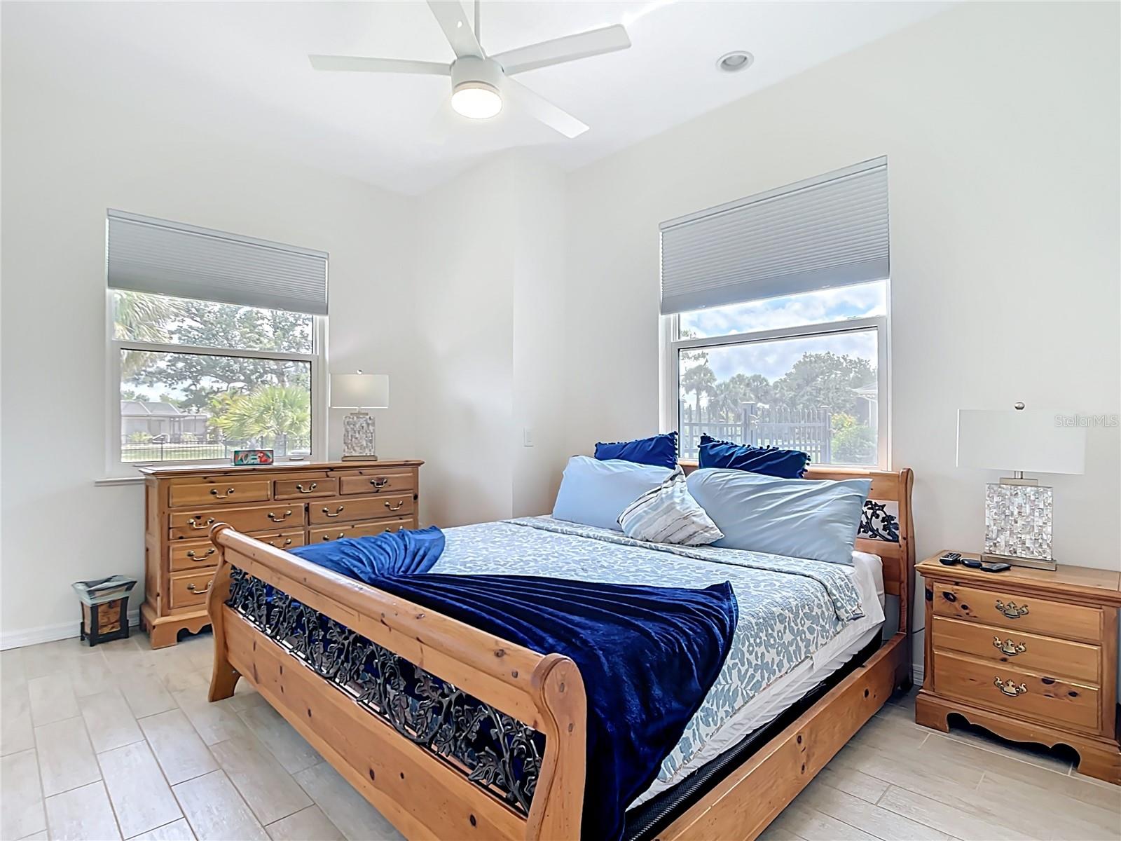 613 Boundary Boulevard