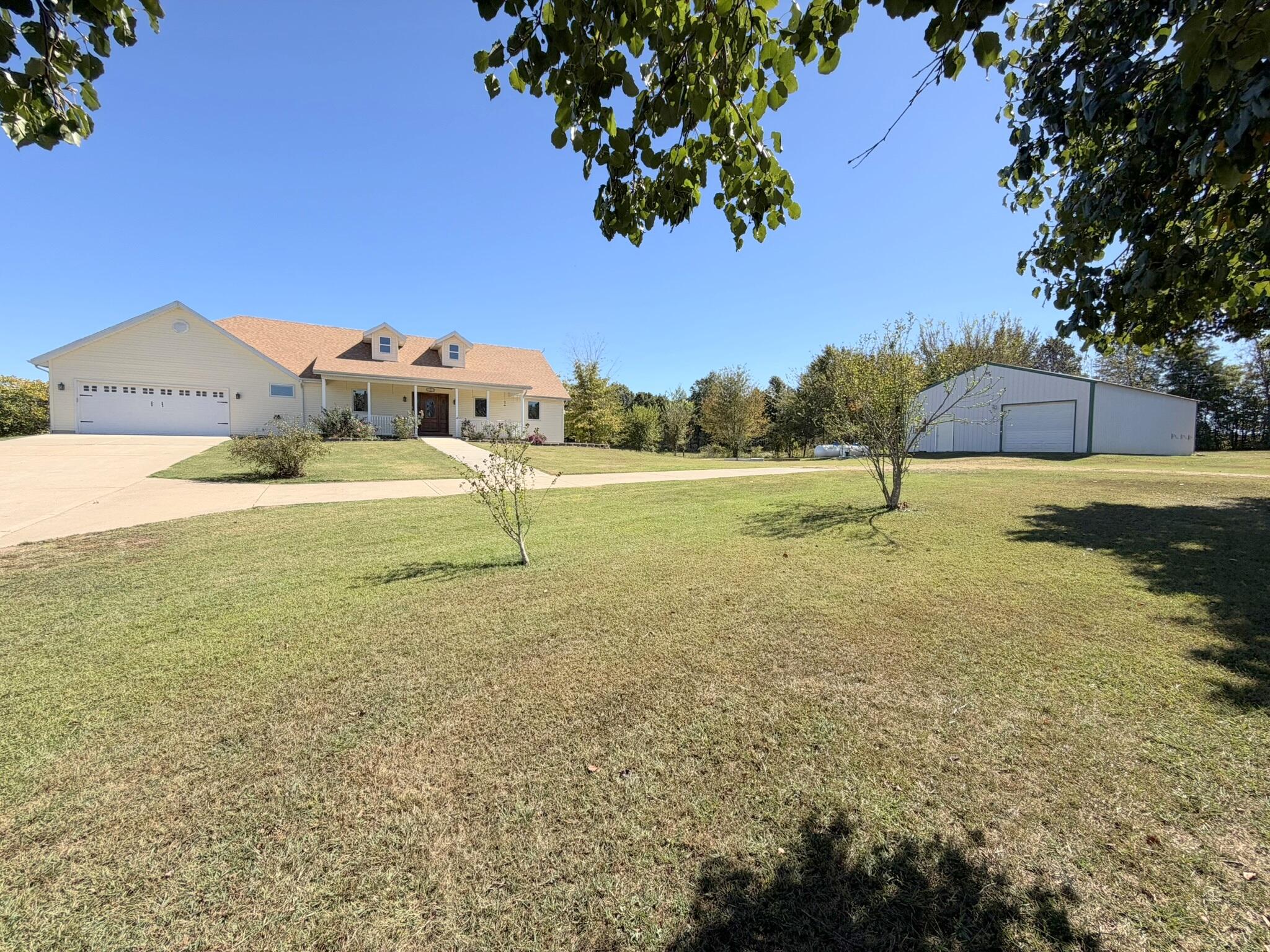387 Fairoak Lane