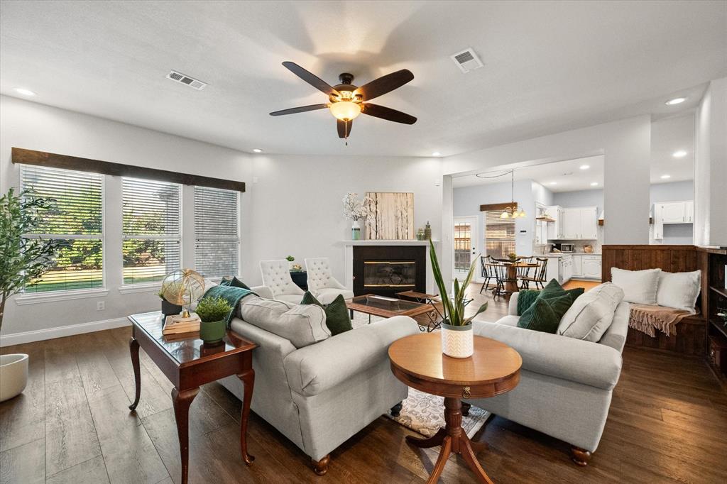 1817 Meadow Ridge Drive